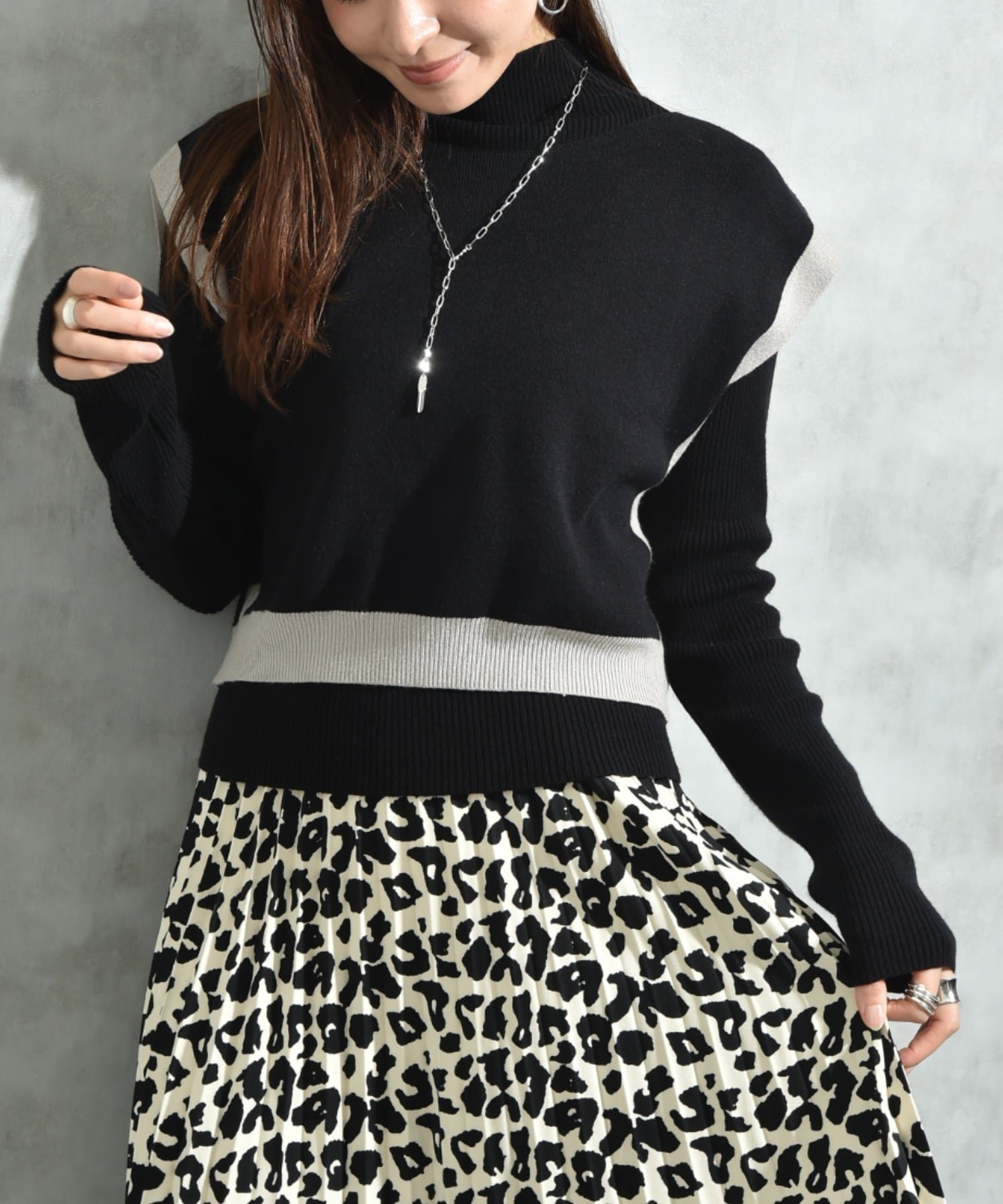 【インタープラネット/INTERPLANET】の配色ポンチョ風ニットアンサンブル インテリア・キッズ・メンズ・レディースファッション・服の通販 founy(ファニー) 　ファッション　Fashion　レディースファッション　Fashion for Women　アウター　Coat / Outerwear Collection　ポンチョ・ケープコート　Ponchos & Capes　トップス・カットソー　Cut & Sew Tops　ニット　Knit Tops & Sweaters　アンサンブルニット　Knit Ensembles & Twin Sets　アンサンブル　Ensemble Set　コンパクト　Compact, Small Size　シンプル　Simple, Minimal　ジャケット　Jacket, Outerwear　ベーシック　Basic, Essential　ボトム　Bottoms, Lower Wear　ポンチョ　Poncho, Cape Style　リブニット　Rib Knit, Ribbed Knit　リボン　Ribbon, Bow　エレガント 上品　Elegant　ビジネス 仕事 通勤　Business / Work / Commuting　配色ブラック|ID: prp329100004748101 ipo3291000000034660124