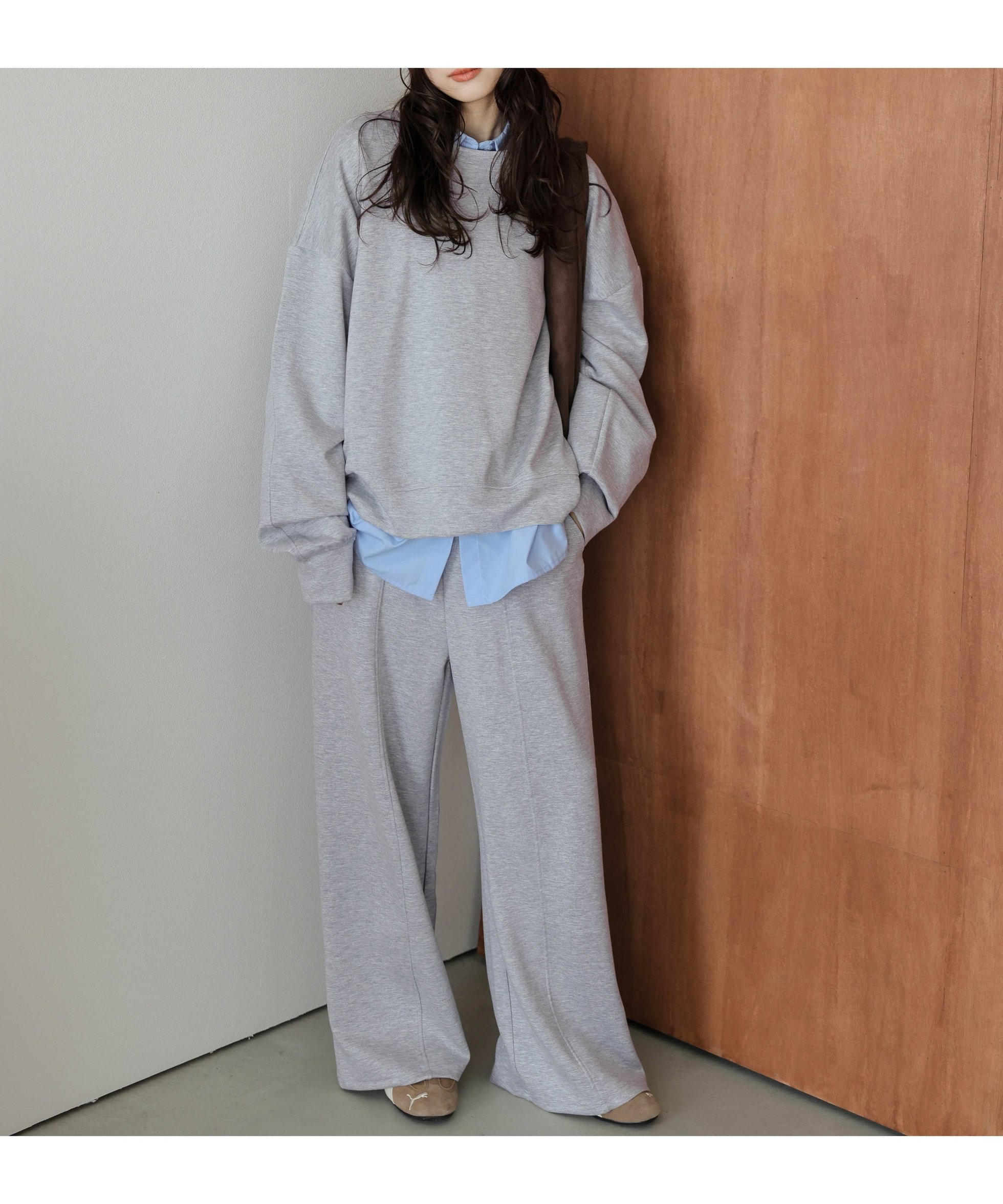 【ラジュール/Lajour】のルーズスウェットセットアップ インテリア・キッズ・メンズ・レディースファッション・服の通販 founy(ファニー) 　ファッション　Fashion　レディースファッション　Fashion for Women　トップス・カットソー　Cut & Sew Tops　レディースパーカー・カジュアルフーディー　Casual Hoodies & Sweatshirts　スウェット・クルーネックトップス　Sweatshirts & Crewnecks / Relaxed Fit Sweat Tops　2025年　2025　2025-2026秋冬・A/W　Autumn/Winter 2025–26 AW25–26　お家時間・ステイホーム　Stay Home / At Home　インナー　Innerwear　ショルダー　Shoulder, Shoulder Strap　スウェット / スエット　Sweatshirt, Sweatwear　ストレート　Straight, Straight Cut　スリーブ　Sleeve, Long Sleeve / Short Sleeve　セットアップ　Set-Up, Coordinated Outfit　ドロップ　Drop Shoulder, Dropped Style　グレー|ID: prp329100004748266 ipo3291000000034438457