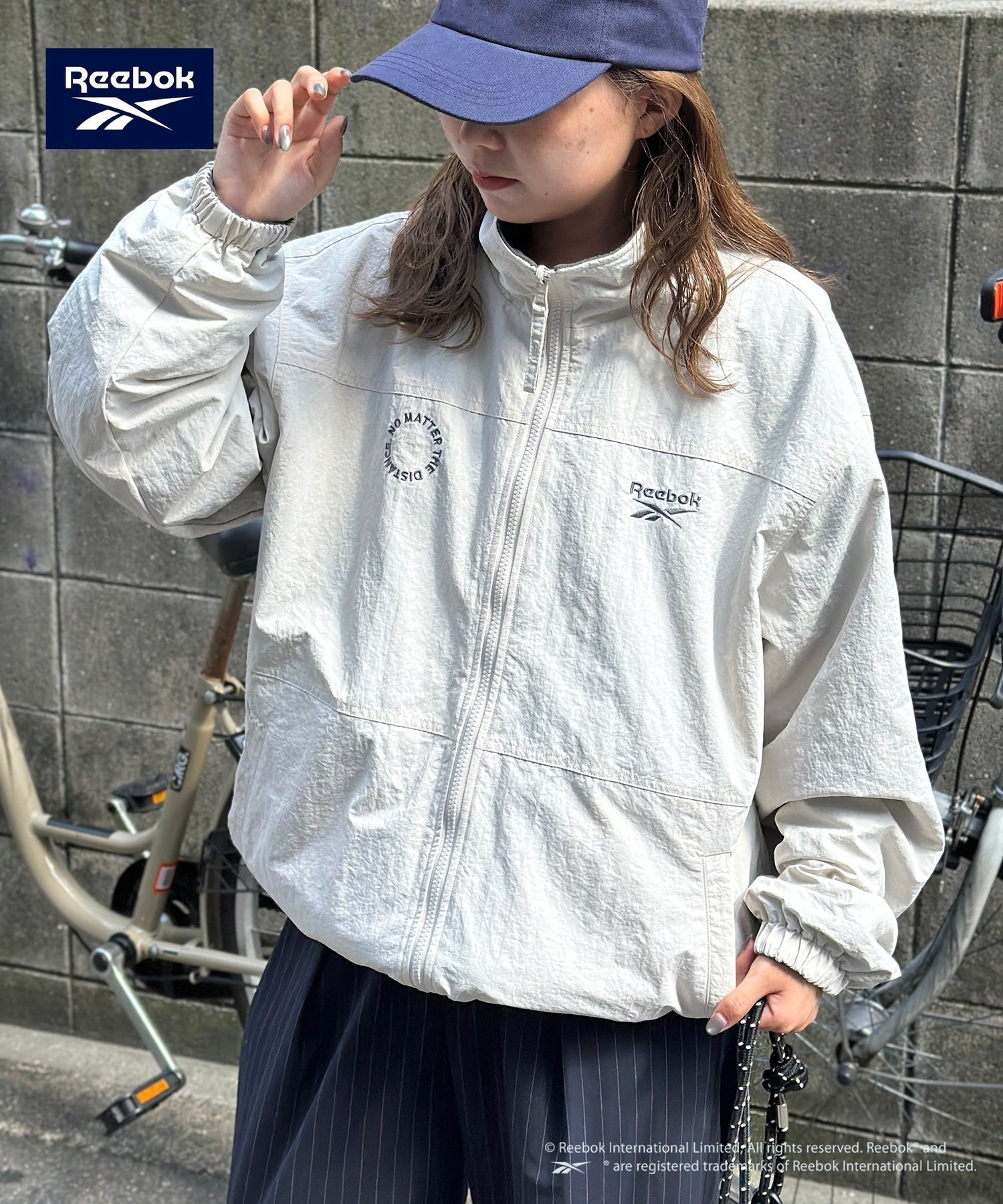 【シーピーシーエム/CPCM】の【Reebok】リバーシブルブルゾン インテリア・キッズ・メンズ・レディースファッション・服の通販 founy(ファニー) 　ファッション　Fashion　レディースファッション　Fashion for Women　アウター　Coat / Outerwear Collection　ブルゾンジャケット・スポーティアウター　Blouson Jackets　秋　Autumn　シューズ　Shoes, Footwear　スニーカー　Sneakers, Trainers　スピンドル　Spindle, Drawcord　デニム　Denim, Jeans Material　トレンド　Trend, Trending Now　ブルゾン　Blouson, Bomber Jacket　ランニング　Running, Running Wear, Activewear, Jogging　リバーシブル　Reversible, Two-Sided　リラックス　Relax, Relaxed Fit　ルーズ　Loose, Oversized　ベージュ|ID: prp329100004748317 ipo3291000000034998425