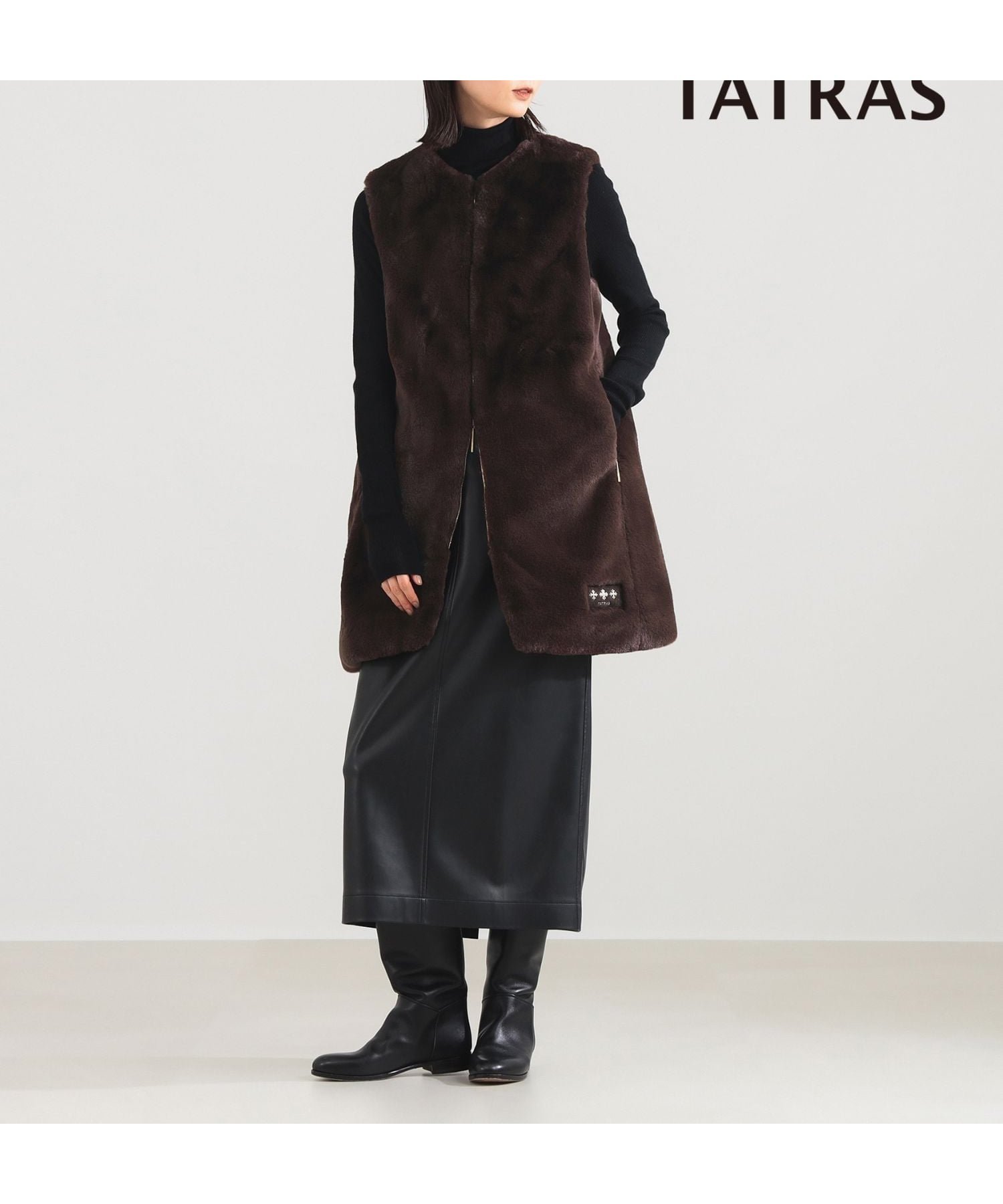 【デミルクス ビームス/Demi-Luxe BEAMS】のTATRAS / POLLINA ボアベスト レイヤード ジレ 上品 華やか ロングジレ 人気、トレンドファッション・服の通販 founy(ファニー)  ファッション Fashion レディースファッション Fashion for Women アウター Coat / Outerwear Collection トップス・カットソー Cut & Sew Tops ベスト&ジレ / 重ね着スタイル Vests & Gilets イタリア Italy コレクション Collection, Seasonal Line 軽量 Lightweight, Ultra Light スマート Smart, Elegant タートル Turtleneck, Turtle Collar フロント Front, Front Design ベスト Vest, Waistcoat ミラノ Milano Style, Italian-Inspired メタル Metal, Metal Parts ロング Long, Long-Length ワイド Wide, Wide Fit エレガント 上品 Elegant  other-1|ID: prp329100004748875 ipo3291000000034380647