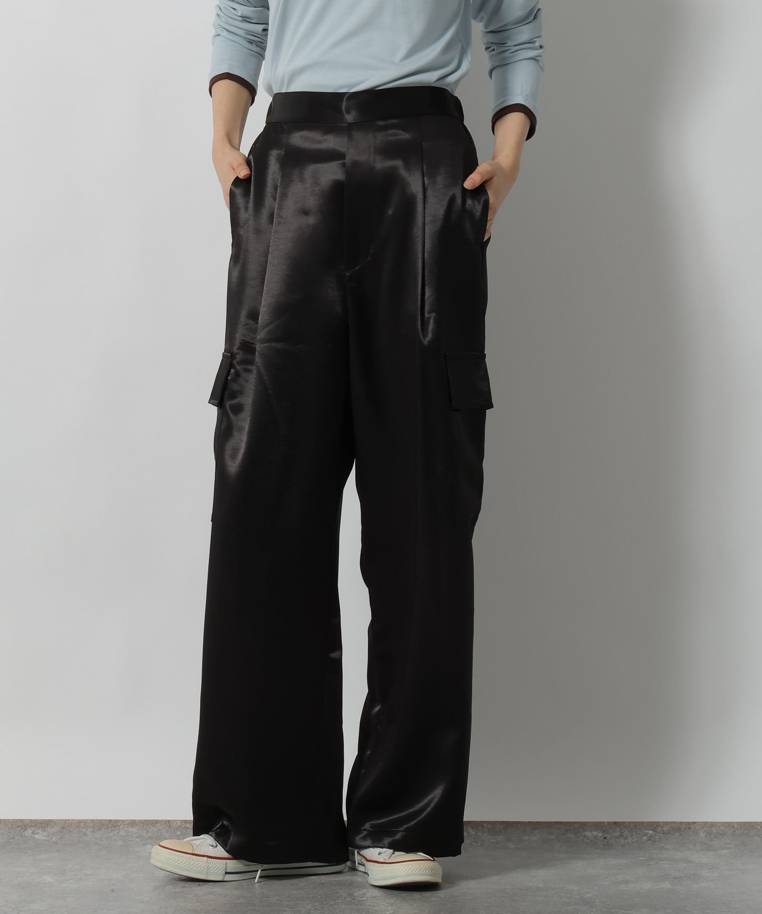 【ラコレ/LAKOLE】のサテンカーゴパンツ インテリア・キッズ・メンズ・レディースファッション・服の通販 founy(ファニー) 　ファッション　Fashion　レディースファッション　Fashion for Women　パンツ　Pants & Trousers　おすすめ　Recommended / Our Picks　カーゴパンツ　Cargo Pants, Utility Pants　サテン　Satin, Glossy Fabric　ポケット　Pocket, Pocket Detail　リラックス　Relax, Relaxed Fit　エレガント 上品　Elegant　ブラック|ID: prp329100004748930 ipo3291000000034498014