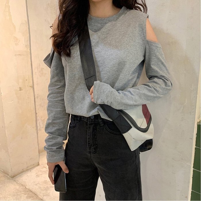 【ミニミニストア/miniministore】の肩出しTシャツ レディース ナチュラル インテリア・キッズ・メンズ・レディースファッション・服の通販 founy(ファニー) https://founy.com/ ファッション Fashion レディースファッション Fashion for Women トップス・カットソー Cut & Sew Tops シャツ・ブラウス・オフィスカジュアル Elegant Blouses & Button-Ups ロングTシャツ・Tシャツ Longline T-Shirts & Tees インナー Innerwear カットソー Cut and Sewn Top ショルダー Shoulder, Shoulder Strap シンプル Simple, Minimal フォルム Silhouette, Form ラウンド Round, Round Neck 無地 Plain, Solid Color 長袖 Long Sleeve, Full Sleeve |ID: prp329100004748979 ipo3291000000034340056