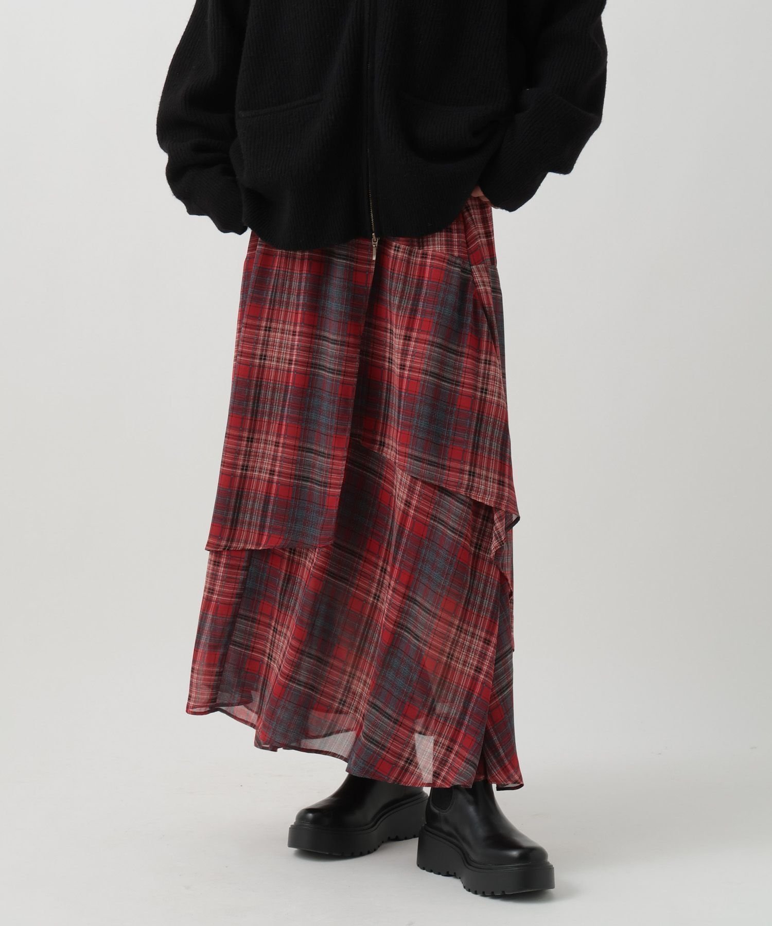 【ベイフロー/BAYFLOW】のイレヘムチェックフレアスカート 人気、トレンドファッション・服の通販 founy(ファニー) 　ファッション　Fashion　レディースファッション　Fashion for Women　スカート　Skirts　Aライン・フレアスカート　A-Line & Flared Skirts　おすすめ　Recommended / Our Picks　スウェット / スエット　Sweatshirt, Sweatwear　チェック　Check, Plaid, Tartan　トレンド　Trend, Trending Now　ビッグ　Big, Oversized　フェミニン　Feminine, Girly　フレア　Flare, Flared　ベーシック　Basic, Essential　ランダム　Random, Irregular　冬　Winter / This Winter　無地　Plain, Solid Color　 other-1|ID: prp329100004749005 ipo3291000000034608894