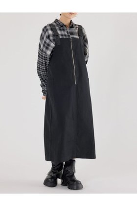 【ロデオクラウンズワイドボウル/RODEO CROWNS WIDE BOWL】のフロントジップジャンパースカート 人気、トレンドファッション・服の通販 founy(ファニー) ファッション Fashion レディースファッション Fashion for Women スカート Skirts おすすめ Recommended / Our Picks グラフィック Graphic, Graphic Design コンパクト Compact, Small Size ショルダー Shoulder, Shoulder Strap スウェット / スエット Sweatshirt, Sweatwear ツイル Twist, Twisted Detail デニム Denim, Jeans Material リブニット Rib Knit, Ribbed Knit エレガント 上品 Elegant |ID:prp329100004749102