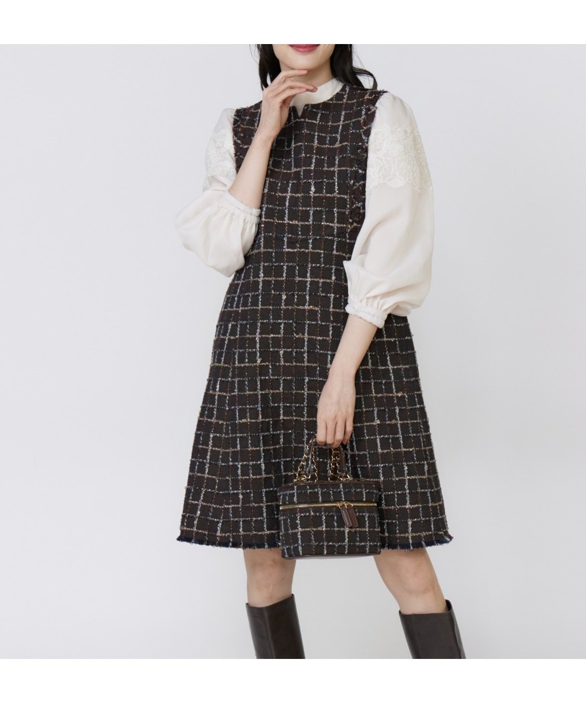 【マーリエ ル カセット/Maglie le cassetto】の《フランドル45周年限定コレクション》リントンツイードワンピース《M Maglie le cassetto》 インテリア・キッズ・メンズ・レディースファッション・服の通販 founy(ファニー) 　ファッション　Fashion　レディースファッション　Fashion for Women　ワンピース　Dresses　エレガント 上品　Elegant　コレクション　Collection, Seasonal Line　今季　This Season, Current Season　ジャケット　Jacket, Outerwear　スクエア　Square, Square Shape　スマート　Smart, Elegant　スーツ　Suit, Formalwear　ツイード　Twill, Twill Weave　パターン　Pattern, Design Print　ファブリック　Fabric, Textile　フィット　Fit, Slim Fit　フリンジ　Fringe, Tassel　フレア　Flare, Flared　ポケット　Pocket, Pocket Detail　モカチャ|ID: prp329100004749256 ipo3291000000034510394