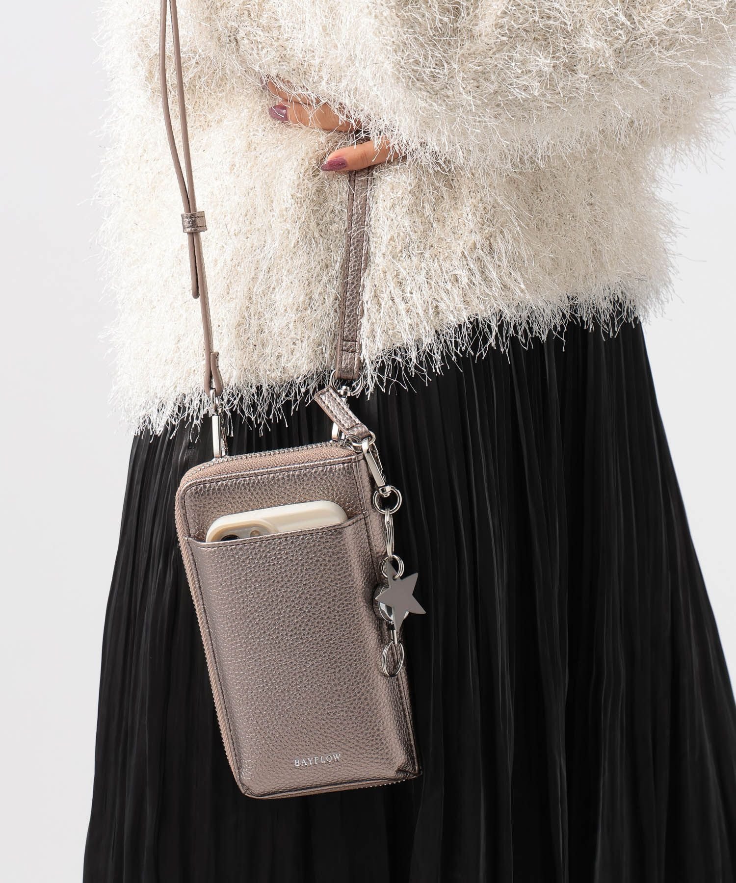 【ベイフロー/BAYFLOW】のスマホとお財布がこれひとつに♪ 多機能キースターミニウォレットショルダー2 インテリア・キッズ・メンズ・レディースファッション・服の通販 founy(ファニー) 　ファッション　Fashion　レディースファッション　Fashion for Women　ミニ財布・二つ折り財布　Wallets & Card Cases　ウォレット　Wallet　コンパクト　Compact, Small Size　スマホ　Smartphone, Mobile Device　ポケット　Pocket, Pocket Detail　財布　Wallet, Purse　軽量　Lightweight, Ultra Light　ブロンズ57NEW!!|ID: prp329100004749293 ipo3291000000035014386