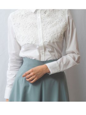【ナラ カミーチェ/NARACAMICIE】のフロントレースブロード長袖シャツ 人気、トレンドファッション・服の通販 founy(ファニー) ファッション Fashion レディースファッション Fashion for Women トップス・カットソー Cut & Sew Tops シャツ・ブラウス・オフィスカジュアル Elegant Blouses & Button-Ups ケミカル Chemical, Chemical Wash ストレッチ Stretch, Stretchy Fabric スリット Slit, Slit Detail フロント Front, Front Design ブロード Broadcloth, Fine Cotton ヨーク Yoke, Yoke Design レース Lace, Lace Fabric エレガント 上品 Elegant 長袖 Long Sleeve, Full Sleeve |ID:prp329100004749295