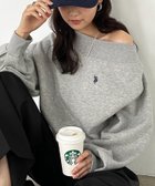 【ラナン/Ranan】のRanan/ U.S.P ワンショルスウェット 人気、トレンドファッション・服の通販 founy(ファニー) ファッション Fashion レディースファッション Fashion for Women トップス・カットソー Cut & Sew Tops レディースパーカー・カジュアルフーディー Casual Hoodies & Sweatshirts スウェット・クルーネックトップス Sweatshirts & Crewnecks / Relaxed Fit Sweat Tops アクセサリー Fashion Accessories イタリア Italy 腕時計 Wristwatch クロップド Cropped, Short Length コレクション Collection, Seasonal Line コンパクト Compact, Small Size 今季 This Season, Current Season シンプル Simple, Minimal スウェット / スエット Sweatshirt, Sweatwear スリーブ Sleeve, Long Sleeve / Short Sleeve タイトスカート Pencil Skirt, Tight Skirt デコルテ Décolleté, Neckline バランス Balance, Style Balance ポケット Pocket, Pocket Detail 別注 Limited Edition, Custom Order メンズ Men's, Menswear ロング Long, Long-Length おすすめ Recommended / Our Picks ビジネス 仕事 通勤 Business / Work / Commuting 2025年 2025 2025-2026秋冬・A/W Autumn/Winter 2025–26 AW25–26 thumbnail GR|ID: prp329100004749344 ipo3291000000034342106