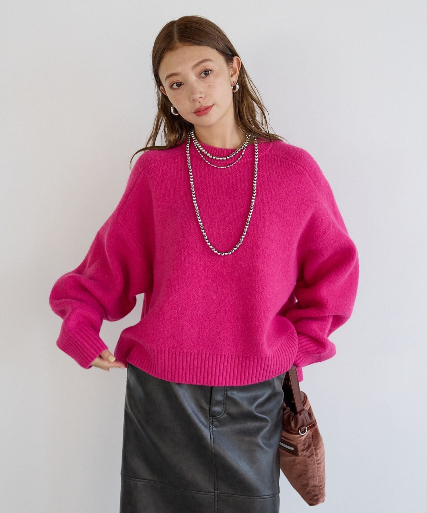 【ベイフロー/BAYFLOW】のコンフォートブークレニットプルオーバー インテリア・キッズ・メンズ・レディースファッション・服の通販 founy(ファニー) 　ファッション　Fashion　レディースファッション　Fashion for Women　トップス・カットソー　Cut & Sew Tops　ニット　Knit Tops & Sweaters　カジュアルプルオーバー・ニットトップス　Pullovers & Knit Tops / Casual Pullovers　おすすめ　Recommended / Our Picks　スリット　Slit, Slit Detail　センター　Center, Center Line　バランス　Balance, Style Balance　ワンポイント　One Point, Statement Accent　【WEB限定】ピンク20|ID: prp329100004749451 ipo3291000000034425419