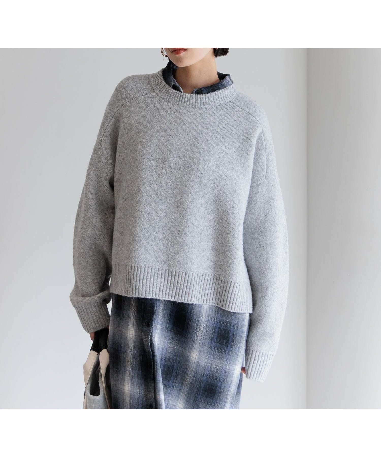 【ベイフロー/BAYFLOW】の≪完売カラー・新色追加 ≫ もっちりした肌触り コンフォートブークレニットプルオーバー インテリア・キッズ・メンズ・レディースファッション・服の通販 founy(ファニー) ファッション Fashion レディースファッション Fashion for Women トップス・カットソー Cut & Sew Tops ニット Knit Tops & Sweaters カジュアルプルオーバー・ニットトップス Pullovers & Knit Tops / Casual Pullovers スリット Slit, Slit Detail センター Center, Center Line バランス Balance, Style Balance ワンポイント One Point, Statement Accent おすすめ Recommended / Our Picks グレー15|ID: prp329100004749451 ipo3291000000034861381