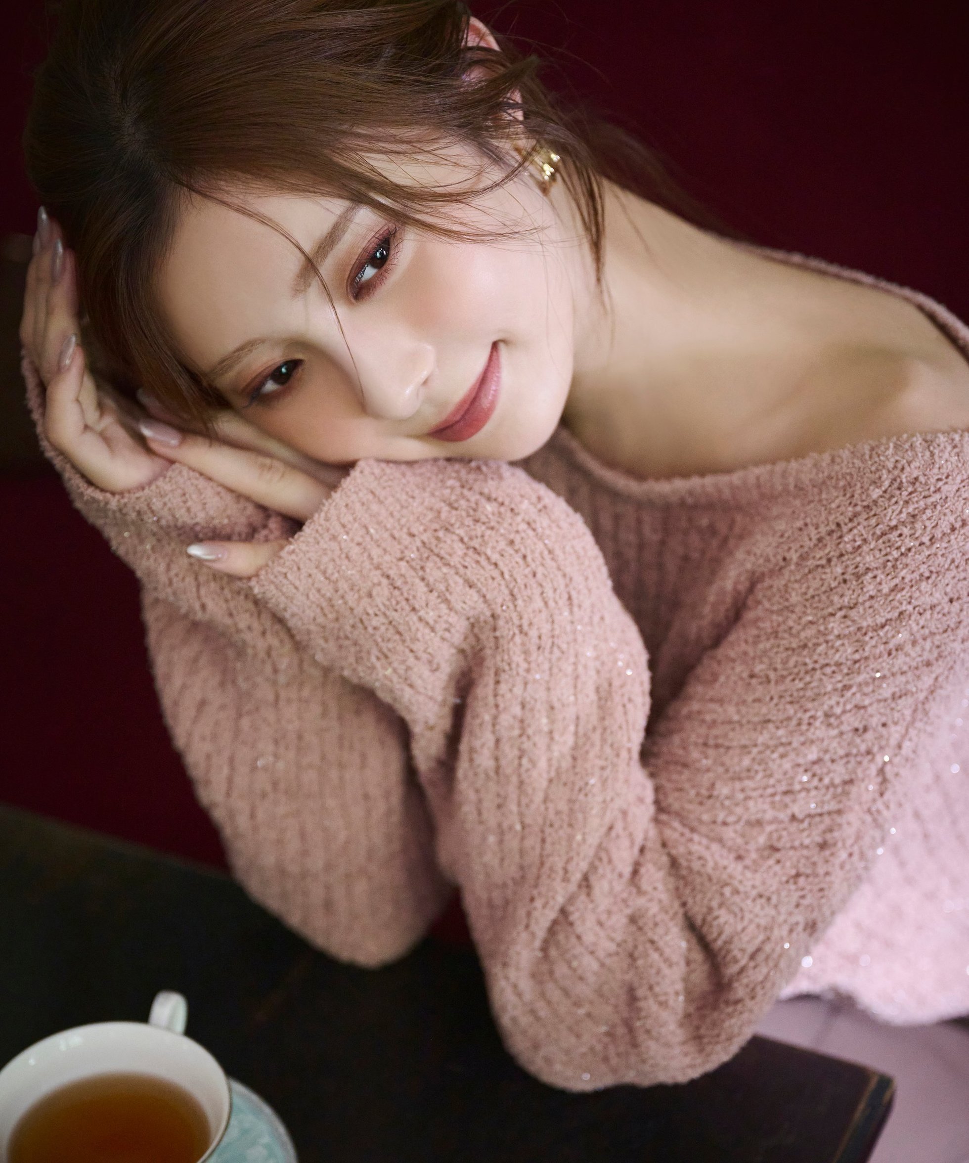 【プロポーション ボディドレッシング/PROPORTION BODY DRESSING】のフィルムモール短丈ニット 25AW インテリア・キッズ・メンズ・レディースファッション・服の通販 founy(ファニー) 　ファッション　Fashion　レディースファッション　Fashion for Women　トップス・カットソー　Cut & Sew Tops　ニット　Knit Tops & Sweaters　2025年　2025　2025-2026秋冬・A/W　Autumn/Winter 2025–26 AW25–26　ピンクベージュ|ID: prp329100004749573 ipo3291000000034650605