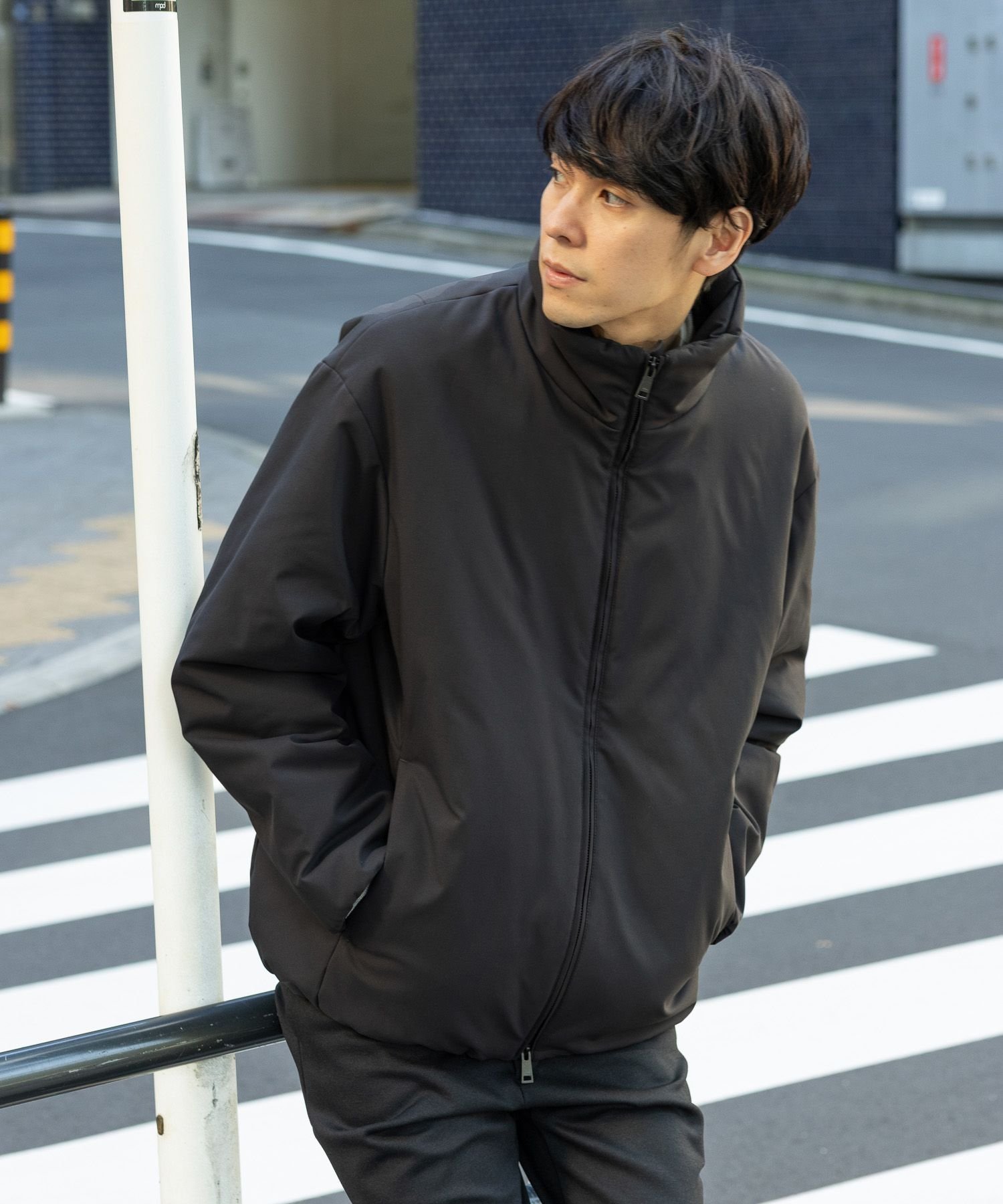 【グローバルワーク/GLOBAL WORK / MEN】のライトウォームスタンドブルゾン/451309 インテリア・キッズ・メンズ・レディースファッション・服の通販 founy(ファニー) ファッション Fashion メンズファッション Fashion for Men 軽量 Lightweight, Ultra Light ショート Short, Short Length スタンド Stand Collar, Upright Stand ブルゾン Blouson, Bomber Jacket ポケット Pocket, Pocket Detail おすすめ Recommended / Our Picks チャコール18|ID: prp329100004749645 ipo3291000000034890786