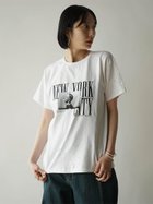 【ラシュッド/LASUD】のグラフィックTシャツ(NEW YORK CITY) 人気、トレンドファッション・服の通販 founy(ファニー) ファッション Fashion レディースファッション Fashion for Women トップス・カットソー Cut & Sew Tops シャツ・ブラウス・オフィスカジュアル Elegant Blouses & Button-Ups ロングTシャツ・Tシャツ Longline T-Shirts & Tees グラフィック Graphic, Graphic Design コレクション Collection, Seasonal Line バランス Balance, Style Balance 雑誌 Magazine, Fashion Magazine thumbnail ホワイト|ID: prp329100004749968 ipo3291000000034345887