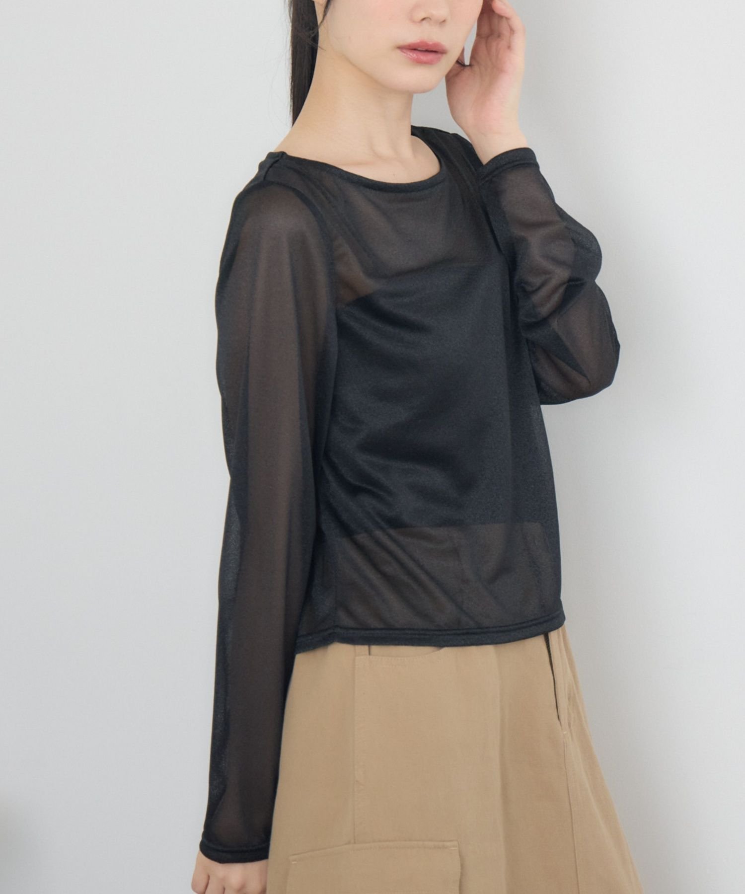 【レトロガール/RETRO GIRL】のクルーネックシアートップス インテリア・キッズ・メンズ・レディースファッション・服の通販 founy(ファニー) 　ファッション　Fashion　レディースファッション　Fashion for Women　トップス・カットソー　Cut & Sew Tops　おすすめ　Recommended / Our Picks　インナー　Innerwear　カットソー　Cut and Sewn Top　キャミソール　Camisole, Spaghetti Strap Top　サロペット　Overalls, Salopette　シンプル　Simple, Minimal　トレンド　Trend, Trending Now　ビスチェ　Bustier, Corset Top　ベーシック　Basic, Essential　春　Spring　秋　Autumn　ブラック|ID: prp329100004750389 ipo3291000000034348898