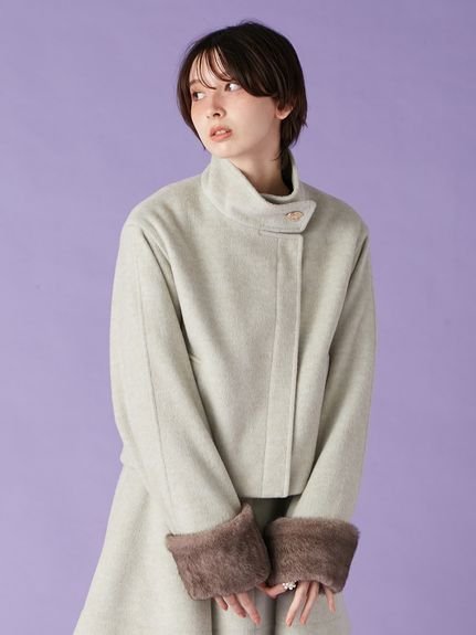 【リリーブラウン/Lily Brown】の袖ファー2wayコート インテリア・キッズ・メンズ・レディースファッション・服の通販 founy(ファニー) 　ファッション　Fashion　レディースファッション　Fashion for Women　アウター　Coat / Outerwear Collection　コート・ロングコート・ピーコート　Long Coats, Peacoats & More　おすすめ　Recommended / Our Picks　スタンド　Stand Collar, Upright Stand　スマート　Smart, Elegant　ミニスカート　Mini Skirt, Short Skirt　MNT[021]|ID: prp329100004750394 ipo3291000000034348953