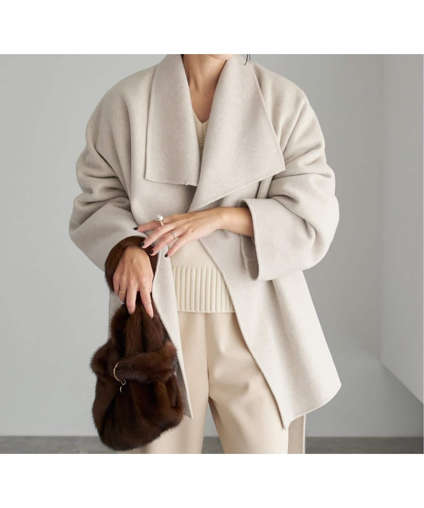 【プラージュ/Plage】のHAMILTON DRAPE HALF コート インテリア・キッズ・メンズ・レディースファッション・服の通販 founy(ファニー) 　ファッション　Fashion　レディースファッション　Fashion for Women　アウター　Coat / Outerwear Collection　コート・ロングコート・ピーコート　Long Coats, Peacoats & More　おすすめ　Recommended / Our Picks　アシンメトリー　Asymmetrical Style　エレガント 上品　Elegant　スタンド　Stand Collar, Upright Stand　ストール　Stole, Wrap　ドレープ　Drape, Draping Fabric　フロント　Front, Front Design　ナチュラル|ID: prp329100004750413 ipo3291000000034589327