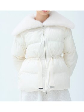 【セルフォード/CELFORD】の【撥水加工】ファー襟付きキルティングショートコート 人気、トレンドファッション・服の通販 founy(ファニー) ファッション Fashion レディースファッション Fashion for Women アウター Coat / Outerwear Collection コート・ロングコート・ピーコート Long Coats, Peacoats & More ウェーブ Wavy Pattern シェイプ Shape, Slim Fit ショート Short, Short Length スマート Smart, Elegant タフタ Taffeta, Structured Fabric フェイクファー Faux Fur, Imitation Fur フレア Flare, Flared おすすめ Recommended / Our Picks エレガント 上品 Elegant |ID:prp329100004750416