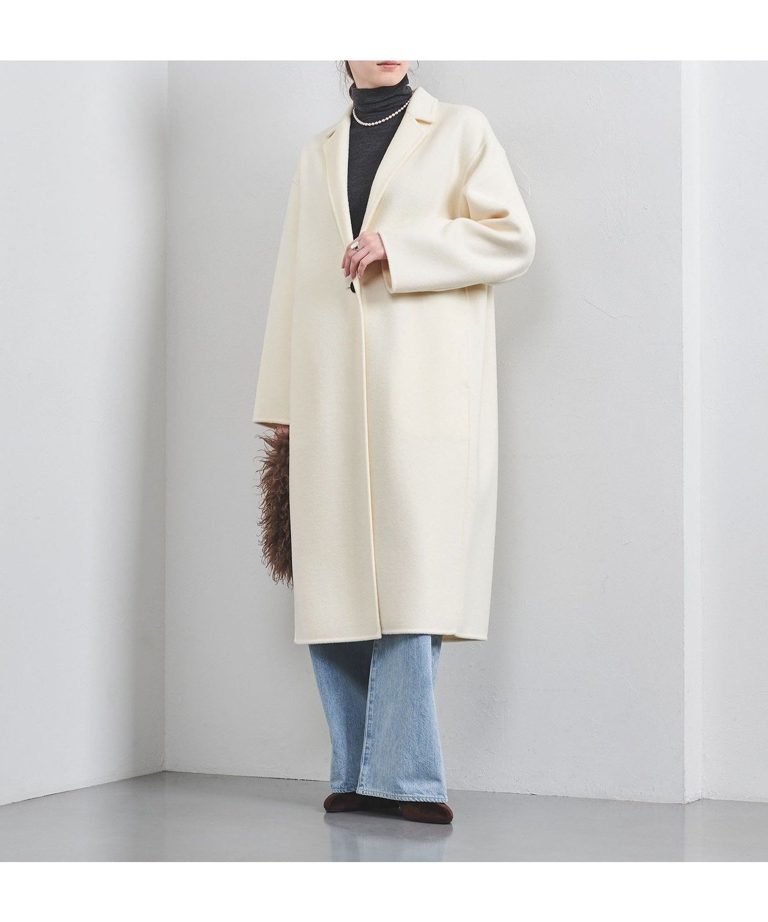 【ユナイテッドアローズ/UNITED ARROWS】のリバー テーラード ロングコート インテリア・キッズ・メンズ・レディースファッション・服の通販 founy(ファニー) ファッション Fashion レディースファッション Fashion for Women アウター Coat / Outerwear Collection コート・ロングコート・ピーコート Long Coats, Peacoats & More インナー Innerwear シンプル Simple, Minimal ダウン Down, Puffer テーラード Tailored, Tailored Fit トレンド Trend, Trending Now フェミニン Feminine, Girly ベスト Vest, Waistcoat マニッシュ Mannish, Boyish リバーシブル Reversible, Two-Sided リラックス Relax, Relaxed Fit ロング Long, Long-Length アウトレット Outlet / Clearance エレガント 上品 Elegant OFF WHITE|ID: prp329100004750445 ipo3291000000034527699