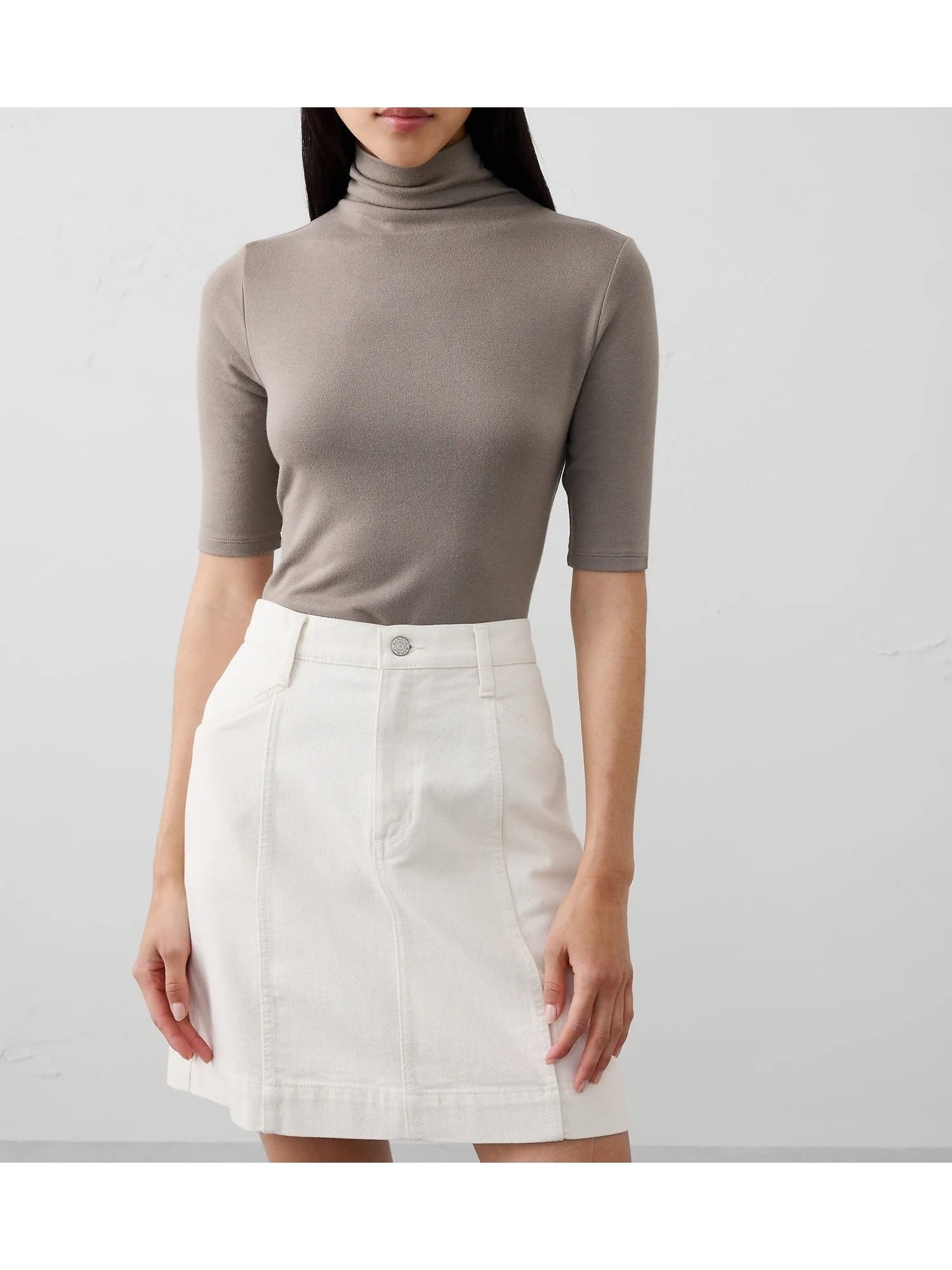 【バナナリパブリック ファクトリーストア/BANANA REPUBLIC FACTORY STORE】のBANANA REPUBLIC FACTORY STORE ソフトラックス タートルネックトップ インテリア・キッズ・メンズ・レディースファッション・服の通販 founy(ファニー) ファッション Fashion レディースファッション Fashion for Women トップス・カットソー Cut & Sew Tops タートルネック・ハイネックトップス Turtlenecks & High-Neck Tops ジャケット Jacket, Outerwear タートルネック Turtleneck, High Neck ハイネック High Neck, Mock Neck ベスト Vest, Waistcoat ベーシック Basic, Essential MOCHA_LATTE|ID: prp329100004750495 ipo3291000000034465679