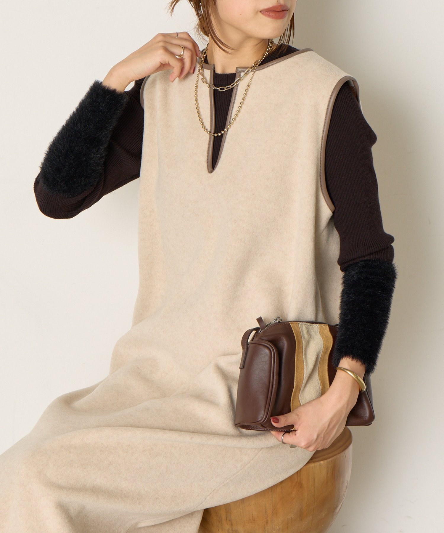 【ジェナ エスパス メルヴェイユ/Jena espace merveilleux】のレザーパイピングジャンスカ インテリア・キッズ・メンズ・レディースファッション・服の通販 founy(ファニー) ファッション Fashion レディースファッション Fashion for Women インナー Innerwear スキッパー Skipper, Open Collar スマート Smart, Elegant ロング Long, Long-Length A/W・秋冬 Autumn/Winter 冬 Winter / This Winter 再入荷 Restock / Back in Stock おすすめ Recommended / Our Picks 2025年 2025 2025-2026秋冬・A/W Autumn/Winter 2025–26 AW25–26 ベージュ|ID: prp329100004750552 ipo3291000000034350088