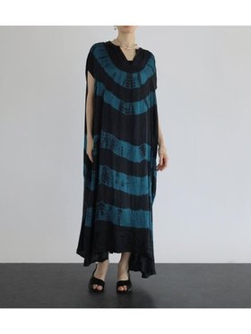 【ラシュッド/LASUD】のmade in INDIA タイダイ染めサテンワンピース 人気、トレンドファッション・服の通販 founy(ファニー) ファッション Fashion レディースファッション Fashion for Women ワンピース Dresses インド Indian Textile サテン Satin, Glossy Fabric ドレープ Drape, Draping Fabric ハンド Hand, Handmade プリント Print, Printed Pattern リゾート Resort, Vacation Style エレガント 上品 Elegant |ID:prp329100004750600