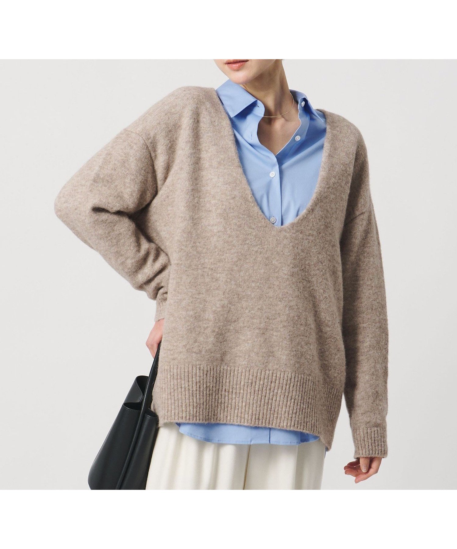 【ユナイテッドアローズ/UNITED ARROWS】のディープ Vネック プルオーバー ニット インテリア・キッズ・メンズ・レディースファッション・服の通販 founy(ファニー) 　ファッション　Fashion　レディースファッション　Fashion for Women　トップス・カットソー　Cut & Sew Tops　ニット　Knit Tops & Sweaters　カジュアルプルオーバー・ニットトップス　Pullovers & Knit Tops / Casual Pullovers　Vネックトップス　V-Neck Tops / V-Cut Neckline Shirts　おすすめ　Recommended / Our Picks　インナー　Innerwear　タンク　Tank Top, Sleeveless Top　BEIGE|ID: prp329100004750686 ipo3291000000035135358