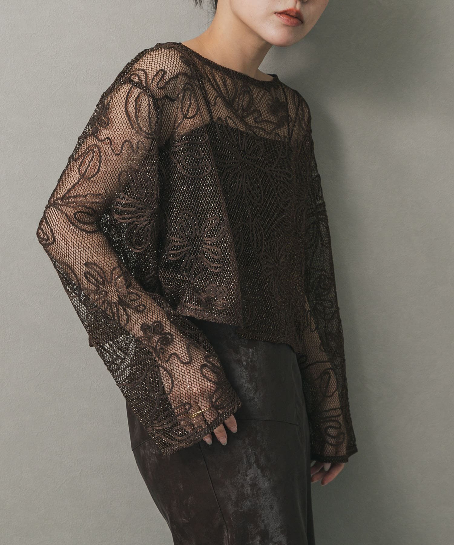 【センスオブプレイス/SENSE OF PLACE by URBAN RESEARCH】のコードシシュウメッシュトップ 人気、トレンドファッション・服の通販 founy(ファニー)  ファッション Fashion レディースファッション Fashion for Women 2025年 2025 2025-2026秋冬・A/W Autumn/Winter 2025–26 AW25–26 冬 Winter / This Winter メッシュ Mesh, Net Fabric A/W・秋冬 Autumn/Winter  other-1|ID: prp329100004750690 ipo3291000000034351030