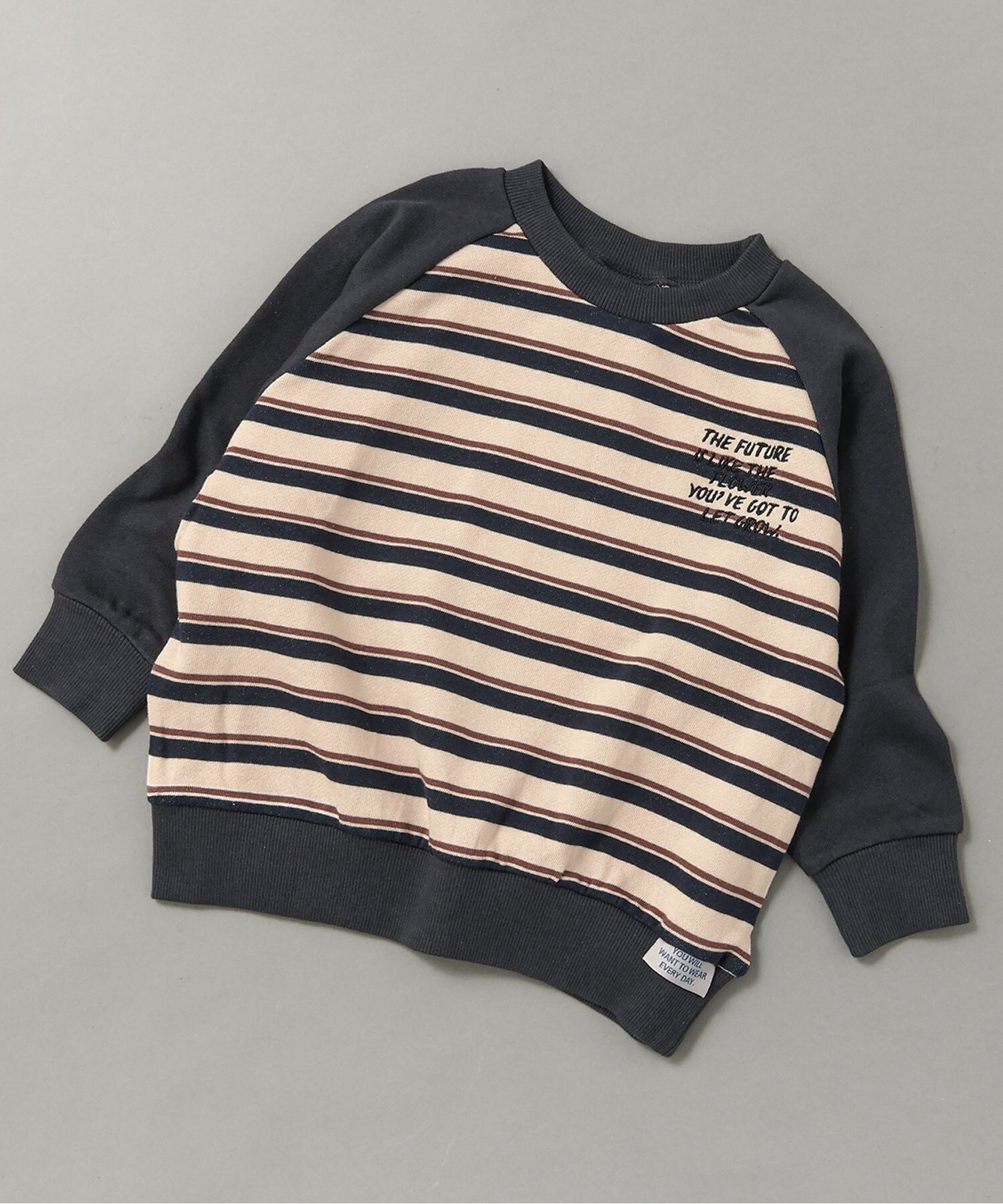 【エフオー オンラインストア/F.O.Online Store / KIDS】のWEB限定 ラグランワンポイントトレーナー インテリア・キッズ・メンズ・レディースファッション・服の通販 founy(ファニー) ファッション Fashion キッズファッション Fashion for Kids トレーナー Sweatshirt, Trainer 人気 Popular, Best Seller チャコール|ID: prp329100004750720 ipo3291000000034636254