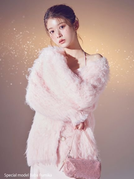 【スナイデル/SNIDEL】のシャギーカーディガン インテリア・キッズ・メンズ・レディースファッション・服の通販 founy(ファニー) 　ファッション　Fashion　レディースファッション　Fashion for Women　トップス・カットソー　Cut & Sew Tops　カーディガン・羽織り　Layered Style Cardigans　アクリル　Acrylic Material　ウェーブ　Wavy Pattern　スクエア　Square, Square Shape　ストレート　Straight, Straight Cut　スマート　Smart, Elegant　フェザーヤーン　Feather Yarn, Fluffy Yarn　フロント　Front, Front Design　おすすめ　Recommended / Our Picks　エレガント 上品　Elegant　LPNK[061]|ID: prp329100004750999 ipo3291000000034353211