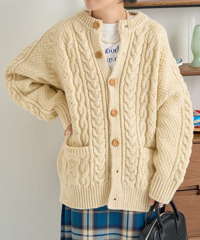 【フリークスストア/FREAK'S STORE】のフィッシャーマンニットカーディガン 25AW インテリア・キッズ・メンズ・レディースファッション・服の通販 founy(ファニー) 　ファッション　Fashion　レディースファッション　Fashion for Women　トップス・カットソー　Cut & Sew Tops　ニット　Knit Tops & Sweaters　カーディガン・羽織り　Layered Style Cardigans　2025年　2025　2025-2026秋冬・A/W　Autumn/Winter 2025–26 AW25–26　冬　Winter / This Winter　おすすめ　Recommended / Our Picks　ウッド　Wooden Design　カーディガン　Cardigan, Knitwear　フロント　Front, Front Design　人気　Popular, Best Seller　定番　Standard, Basic Item　A/W・秋冬　Autumn/Winter　防寒　Cold Protection, Winter-Ready　オフホワイト|ID: prp329100004751421 ipo3291000000034725683