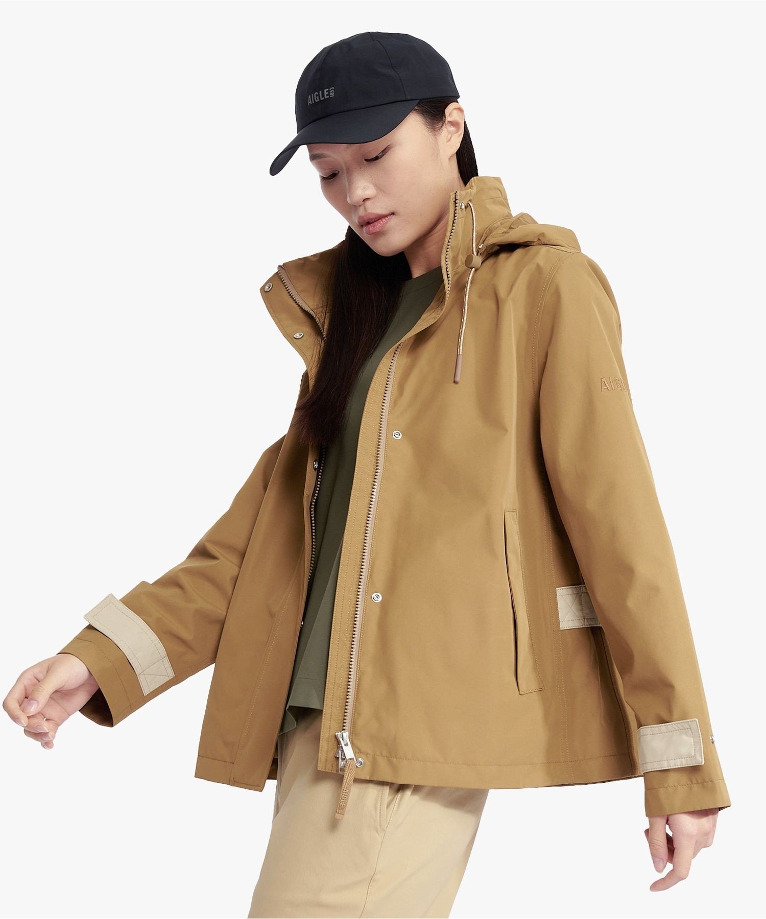 【エーグル/AIGLE】のGORE-TEX ゴアテックス 防水 撥水 防風 透湿 2レイヤーフーデッドハイキングジャケット / フード取り外し可 インテリア・キッズ・メンズ・レディースファッション・服の通販 founy(ファニー) 　ファッション　Fashion　レディースファッション　Fashion for Women　アウター　Coat / Outerwear Collection　レディースジャケット・軽アウター　Jackets　アウトドア　Outdoor Clothing　エレガント 上品　Elegant　ドローコード　Drawcord, Drawstring Cord　ハンド　Hand, Handmade　プリント　Print, Printed Pattern　ポケット　Pocket, Pocket Detail　キャメル|ID: prp329100004751499 ipo3291000000034477575