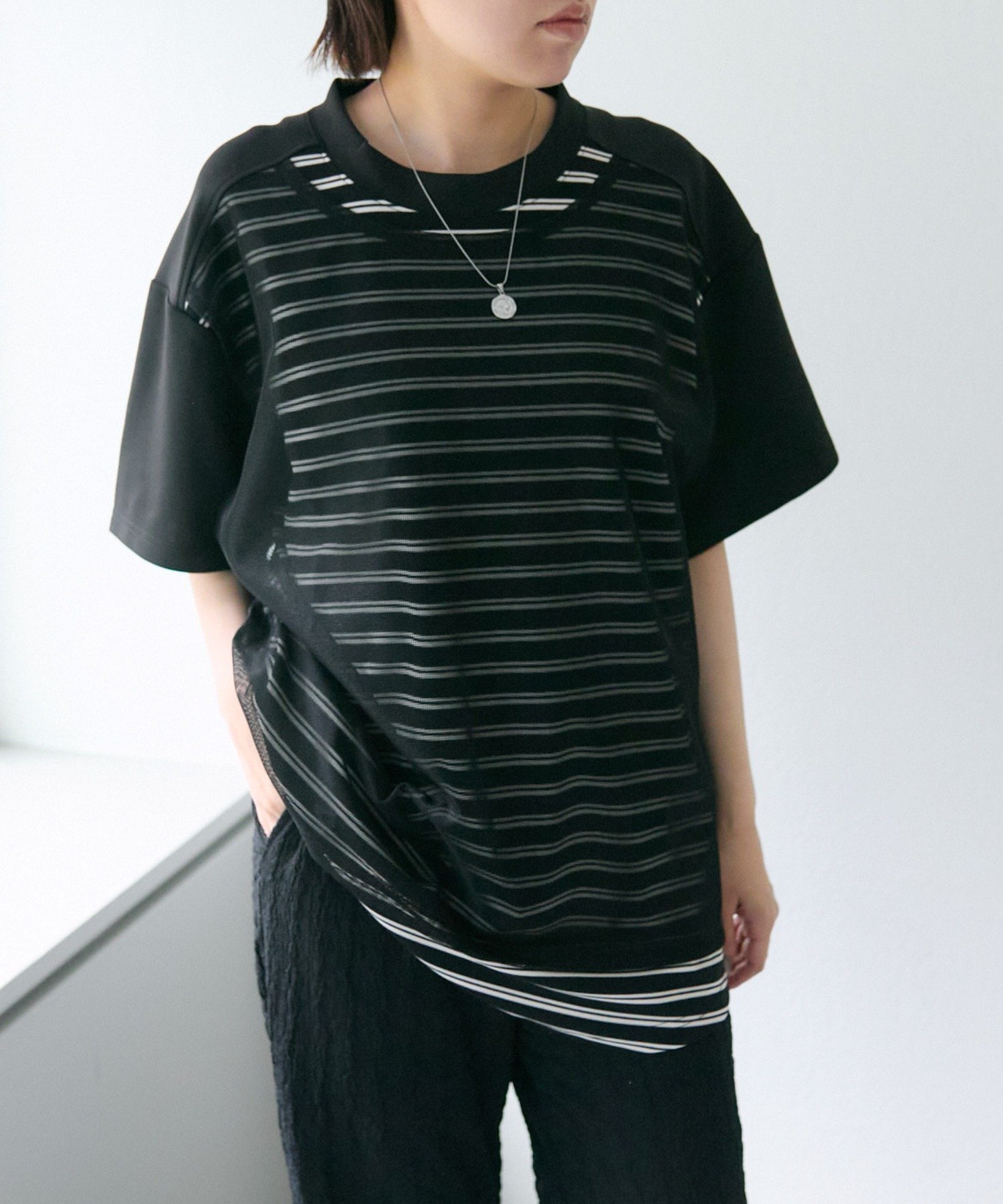 【パルグループ/PAL GROUP】の【ear PAPILLONNER】ボーダーTシャツ【SUM1 STYLE】 人気、トレンドファッション・服の通販 founy(ファニー)  ファッション Fashion レディースファッション Fashion for Women トップス・カットソー Cut & Sew Tops シャツ・ブラウス・オフィスカジュアル Elegant Blouses & Button-Ups ロングTシャツ・Tシャツ Longline T-Shirts & Tees ウェーブ Wavy Pattern シンプル Simple, Minimal ハーフ Half, Half-Length フェミニン Feminine, Girly ボーダー Border, Stripe メッシュ Mesh, Net Fabric 無地 Plain, Solid Color リラックス Relax, Relaxed Fit  other-1|ID: prp329100004751561 ipo3291000000034359178