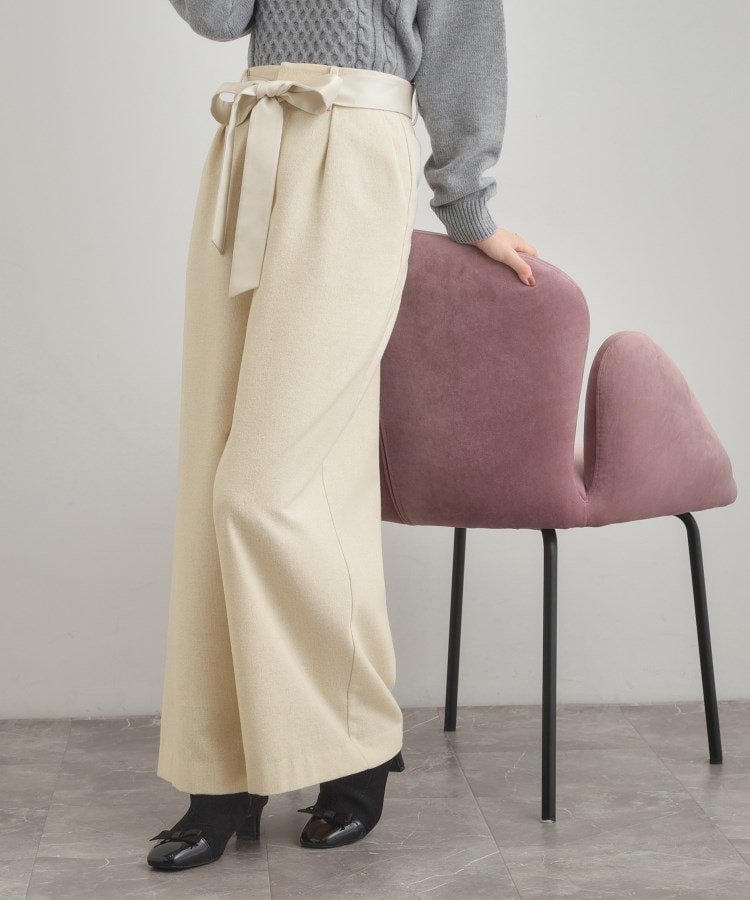 【クチュール ブローチ/Couture Brooch】の【上品華やか・通勤】ラメツイード ワイドパンツ インテリア・キッズ・メンズ・レディースファッション・服の通販 founy(ファニー) 　ファッション　Fashion　レディースファッション　Fashion for Women　パンツ　Pants & Trousers　2025年　2025　2025-2026秋冬・A/W　Autumn/Winter 2025–26 AW25–26　おすすめ　Recommended / Our Picks　サテン　Satin, Glossy Fabric　シンプル　Simple, Minimal　スマート　Smart, Elegant　ツイード　Twill, Twill Weave　ベロア　Velour, Soft Velvet　ポケット　Pocket, Pocket Detail　ミックス　Mix, Mixed Style　リボン　Ribbon, Bow　ワイド　Wide, Wide Fit　エレガント 上品　Elegant　ビジネス 仕事 通勤　Business / Work / Commuting　オフホワイト|ID: prp329100004751564 ipo3291000000034619904