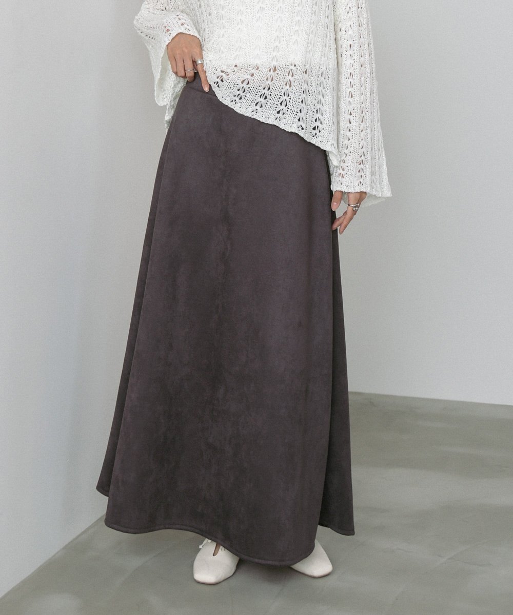 【バブ ブージュルード/Bab Bou Jeloud】の【選べる2タイプ / 低身長~高身長向けサイズあり】スウェードロングスカート インテリア・キッズ・メンズ・レディースファッション・服の通販 founy(ファニー) 　ファッション　Fashion　レディースファッション　Fashion for Women　スカート　Skirts　ロングスカート　Long Skirts / Maxi & Midi Skirts　カットソー　Cut and Sewn Top　カーディガン　Cardigan, Knitwear　ガーリー　Girly, Feminine Style　ショート　Short, Short Length　シンプル　Simple, Minimal　スマート　Smart, Elegant　タイトスカート　Pencil Skirt, Tight Skirt　チェック　Check, Plaid, Tartan　ビスチェ　Bustier, Corset Top　フレア　Flare, Flared　ベスト　Vest, Waistcoat　ベロア　Velour, Soft Velvet　再入荷　Restock / Back in Stock　おすすめ　Recommended / Our Picks　CCL-A|ID: prp329100004751604 ipo3291000000034652057