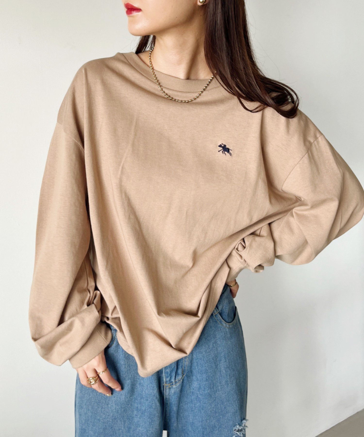 【アウトフィッター ラボ/Outfitter lab】のPOLO CHAMPS / 袖ボリュームロンT インテリア・キッズ・メンズ・レディースファッション・服の通販 founy(ファニー)  ファッション Fashion レディースファッション Fashion for Women トップス・カットソー Cut & Sew Tops ロングTシャツ・Tシャツ Longline T-Shirts & Tees カーゴパンツ Cargo Pants, Utility Pants スポーツ Sports, Activewear ティアードスカート Tiered Skirt, Flounced Skirt デニム Denim, Jeans Material トレンド Trend, Trending Now 定番 Standard, Basic Item 長袖 Long Sleeve, Full Sleeve フレア Flare, Flared ボックス Boxy, Box Shape モチーフ Motif, Design Theme ワンポイント One Point, Statement Accent おすすめ Recommended / Our Picks ベージュ|ID: prp329100004751639 ipo3291000000034360479