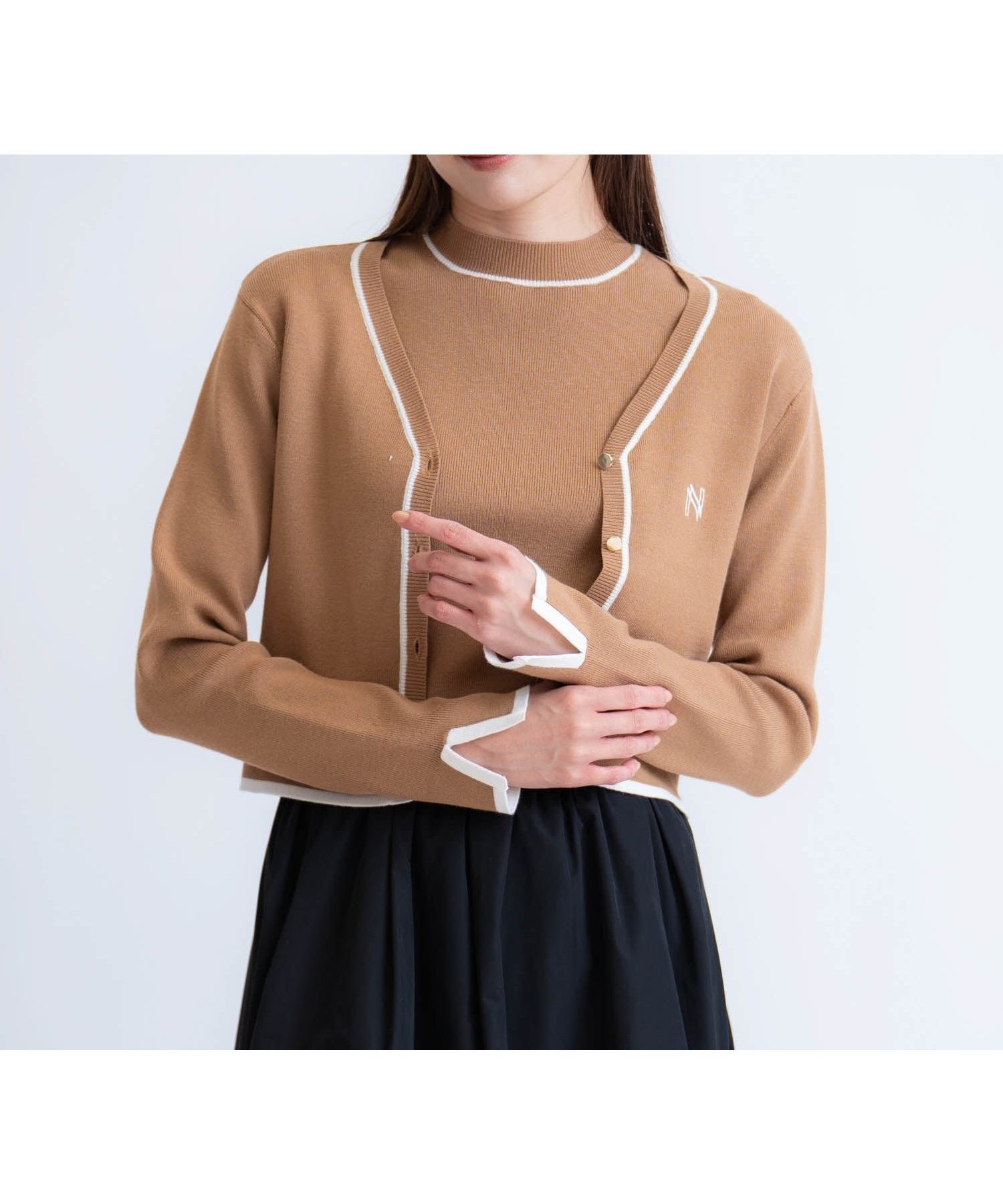 【ノエラ/Noela】のロゴ刺繍アンサンブル インテリア・キッズ・メンズ・レディースファッション・服の通販 founy(ファニー)  ファッション Fashion レディースファッション Fashion for Women トップス・カットソー Cut & Sew Tops アンサンブルニット Knit Ensembles & Twin Sets おすすめ Recommended / Our Picks アンサンブル Ensemble Set カーディガン Cardigan, Knitwear ポケット Pocket, Pocket Detail モチーフ Motif, Design Theme 半袖 Short Sleeve, Half Sleeve キャメル|ID: prp329100004751885 ipo3291000000034363447
