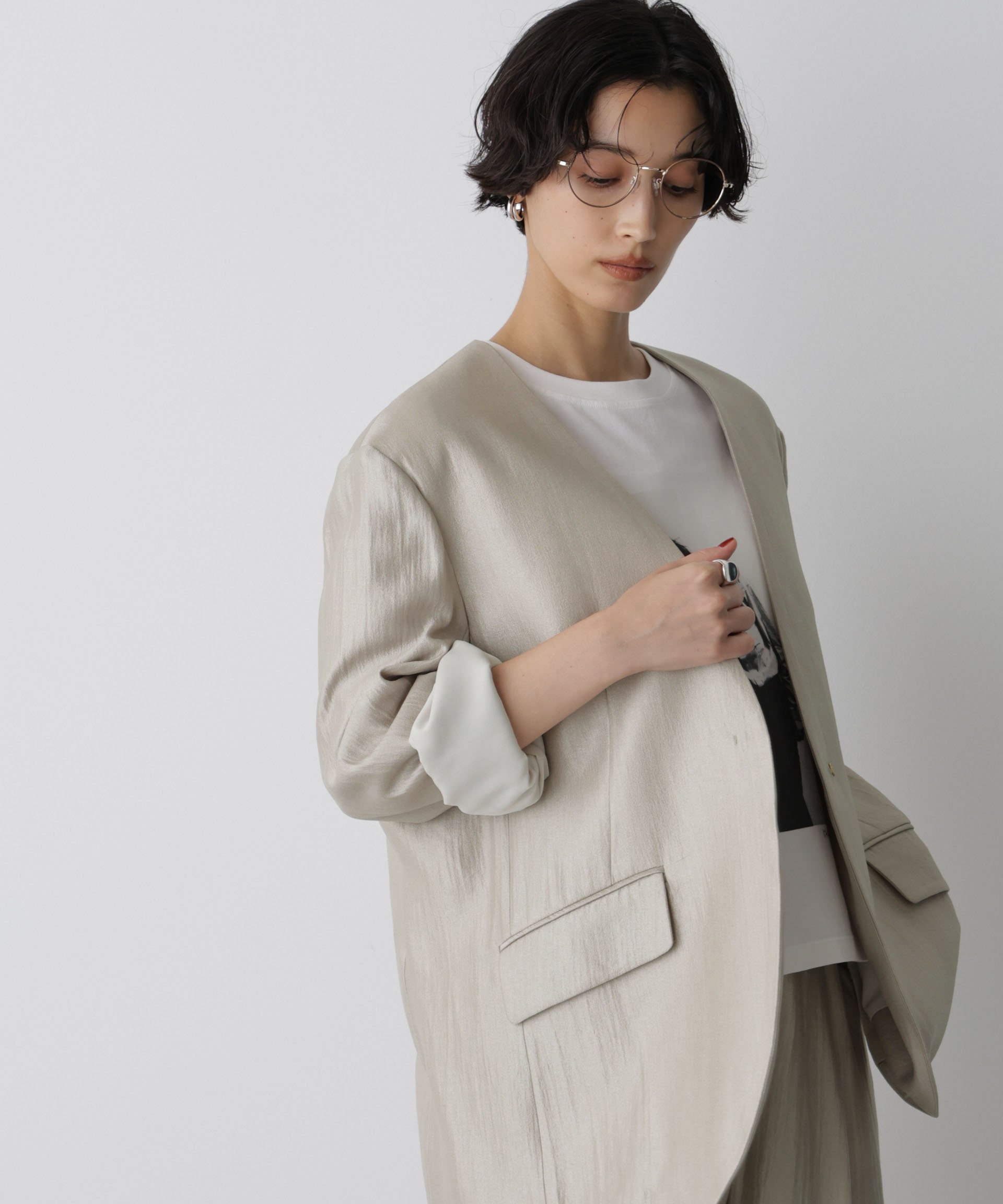 【ナノ ユニバース/nano universe】の「STEVELOUR」サテンノーカラージャケット(セットアップ可) 人気、トレンドファッション・服の通販 founy(ファニー) 　ファッション　Fashion　レディースファッション　Fashion for Women　アウター　Coat / Outerwear Collection　レディースジャケット・軽アウター　Jackets　ノーカラージャケット / シンプル上品コーデ　Collarless Jackets　インナー　Innerwear　今季　This Season, Current Season　サテン　Satin, Glossy Fabric　ジャケット　Jacket, Outerwear　スタイリッシュ　Stylish, Fashionable　セットアップ　Set-Up, Coordinated Outfit　デニム　Denim, Jeans Material　ベロア　Velour, Soft Velvet　ベーシック　Basic, Essential　モダン　Modern, Contemporary　ロング　Long, Long-Length　おすすめ　Recommended / Our Picks　エレガント 上品　Elegant　入学式　Entrance Ceremony　卒業式　Graduation Ceremony　結婚式　Wedding　二次会　After Party　ビジネス 仕事 通勤　Business / Work / Commuting　2025年　2025　2025-2026秋冬・A/W　Autumn/Winter 2025–26 AW25–26　 other-1|ID: prp329100004752171 ipo3291000000034368571