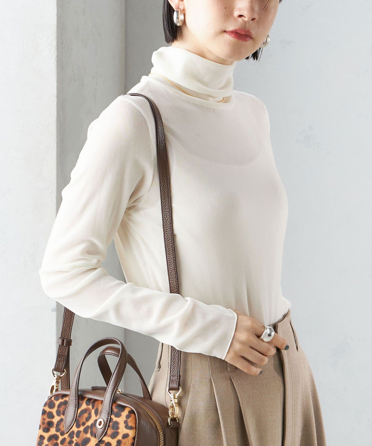 【シップス フォー ウィメン/SHIPS】の手洗い可能 フロッキ- チュール タートルネック インテリア・キッズ・メンズ・レディースファッション・服の通販 founy(ファニー) 　ファッション　Fashion　レディースファッション　Fashion for Women　トップス・カットソー　Cut & Sew Tops　タートルネック・ハイネックトップス　Turtlenecks & High-Neck Tops　インナー　Innerwear　キャミソール　Camisole, Spaghetti Strap Top　シアー　Sheer, See-Through　シンプル　Simple, Minimal　ジャケット　Jacket, Outerwear　センター　Center, Center Line　タートルネック　Turtleneck, High Neck　チュール　Tulip, Tulip Motif　ベロア　Velour, Soft Velvet　おすすめ　Recommended / Our Picks　オフホワイト|ID: prp329100004752314 ipo3291000000034370351