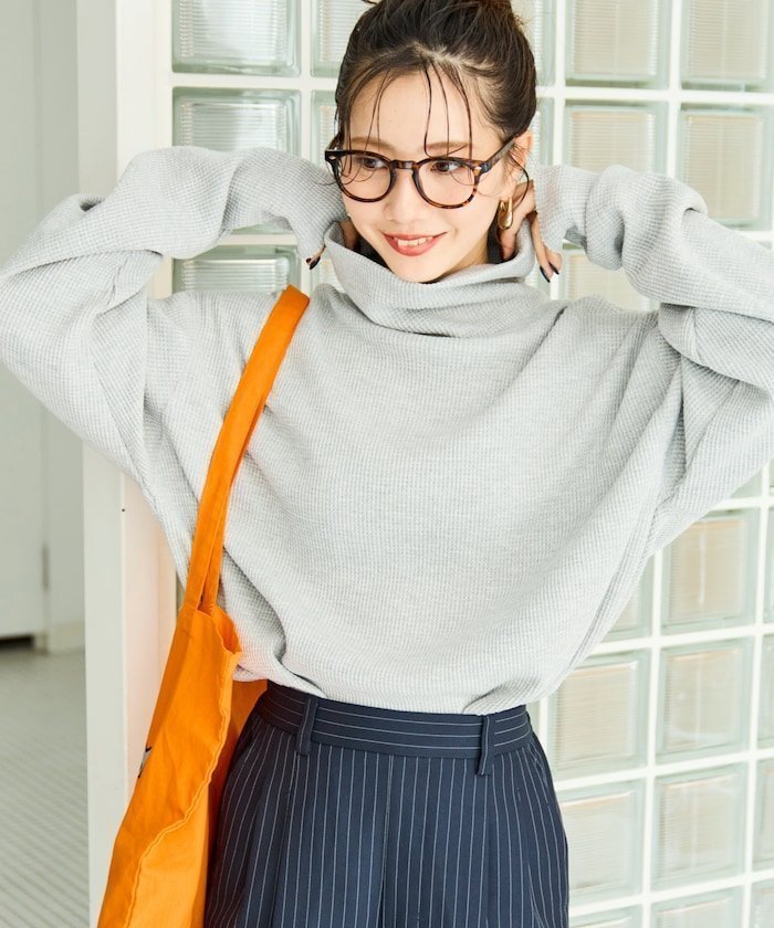 【フリークスストア/FREAK'S STORE】のワッフル タートルネック チュニック プルオーバー【限定展開】 25AW インテリア・キッズ・メンズ・レディースファッション・服の通販 founy(ファニー) ファッション Fashion レディースファッション Fashion for Women トップス・カットソー Cut & Sew Tops カジュアルプルオーバー・ニットトップス Pullovers & Knit Tops / Casual Pullovers タートルネック・ハイネックトップス Turtlenecks & High-Neck Tops ショルダー Shoulder, Shoulder Strap シンプル Simple, Minimal スタンダード Standard, Basic ストレート Straight, Straight Cut スリーブ Sleeve, Long Sleeve / Short Sleeve タートルネック Turtleneck, High Neck チュニック Tunic, Long Top デニム Denim, Jeans Material トレンド Trend, Trending Now ドロップ Drop Shoulder, Dropped Style 定番 Standard, Basic Item 人気 Popular, Best Seller ボトム Bottoms, Lower Wear ラウンド Round, Round Neck ルーズ Loose, Oversized ワイド Wide, Wide Fit ワッフル Waffle, Waffle Knit A/W・秋冬 Autumn/Winter 冬 Winter / This Winter おすすめ Recommended / Our Picks 2025年 2025 2025-2026秋冬・A/W Autumn/Winter 2025–26 AW25–26 グレー|ID: prp329100004752387 ipo3291000000035014908