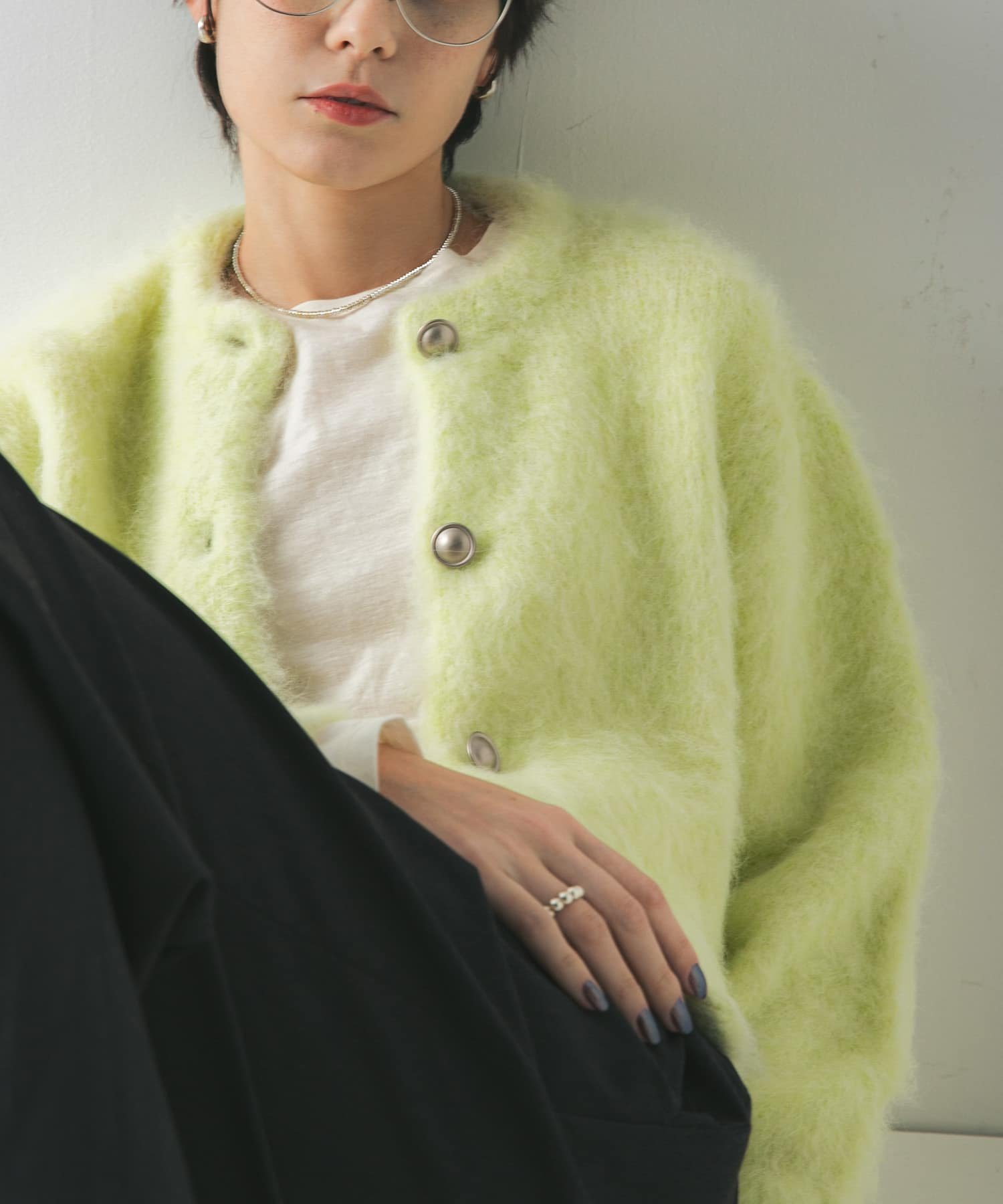 【アーバンリサーチ/URBAN RESEARCH】のブラッシュシャギーニットカーディガン インテリア・キッズ・メンズ・レディースファッション・服の通販 founy(ファニー) 　ファッション　Fashion　レディースファッション　Fashion for Women　トップス・カットソー　Cut & Sew Tops　ニット　Knit Tops & Sweaters　カーディガン・羽織り　Layered Style Cardigans　2025年　2025　2025-2026秋冬・A/W　Autumn/Winter 2025–26 AW25–26　冬　Winter / This Winter　カーディガン　Cardigan, Knitwear　コンパクト　Compact, Small Size　ショート　Short, Short Length　デニム　Denim, Jeans Material　バランス　Balance, Style Balance　フロント　Front, Front Design　ベーシック　Basic, Essential　メタル　Metal, Metal Parts　ワイド　Wide, Wide Fit　エレガント 上品　Elegant　A/W・秋冬　Autumn/Winter　グリーン系その他|ID: prp329100004752520 ipo3291000000034643997