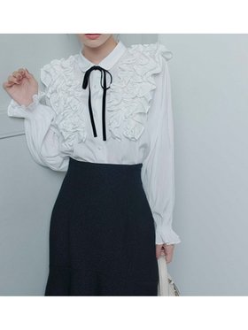 【セルフォード/CELFORD】の【ウォッシャブル】フリルヨークシャツカラーブラウス 人気、トレンドファッション・服の通販 founy(ファニー) ファッション Fashion レディースファッション Fashion for Women トップス・カットソー Cut & Sew Tops シャツ・ブラウス・オフィスカジュアル Elegant Blouses & Button-Ups ウォッシャブル Machine Washable クラシカル Classical, Vintage-Inspired ジャケット Jacket, Outerwear スマート Smart, Elegant チュニック Tunic, Long Top フリル Frill, Ruffle モダン Modern, Contemporary リボン Ribbon, Bow エレガント 上品 Elegant |ID:prp329100004752531