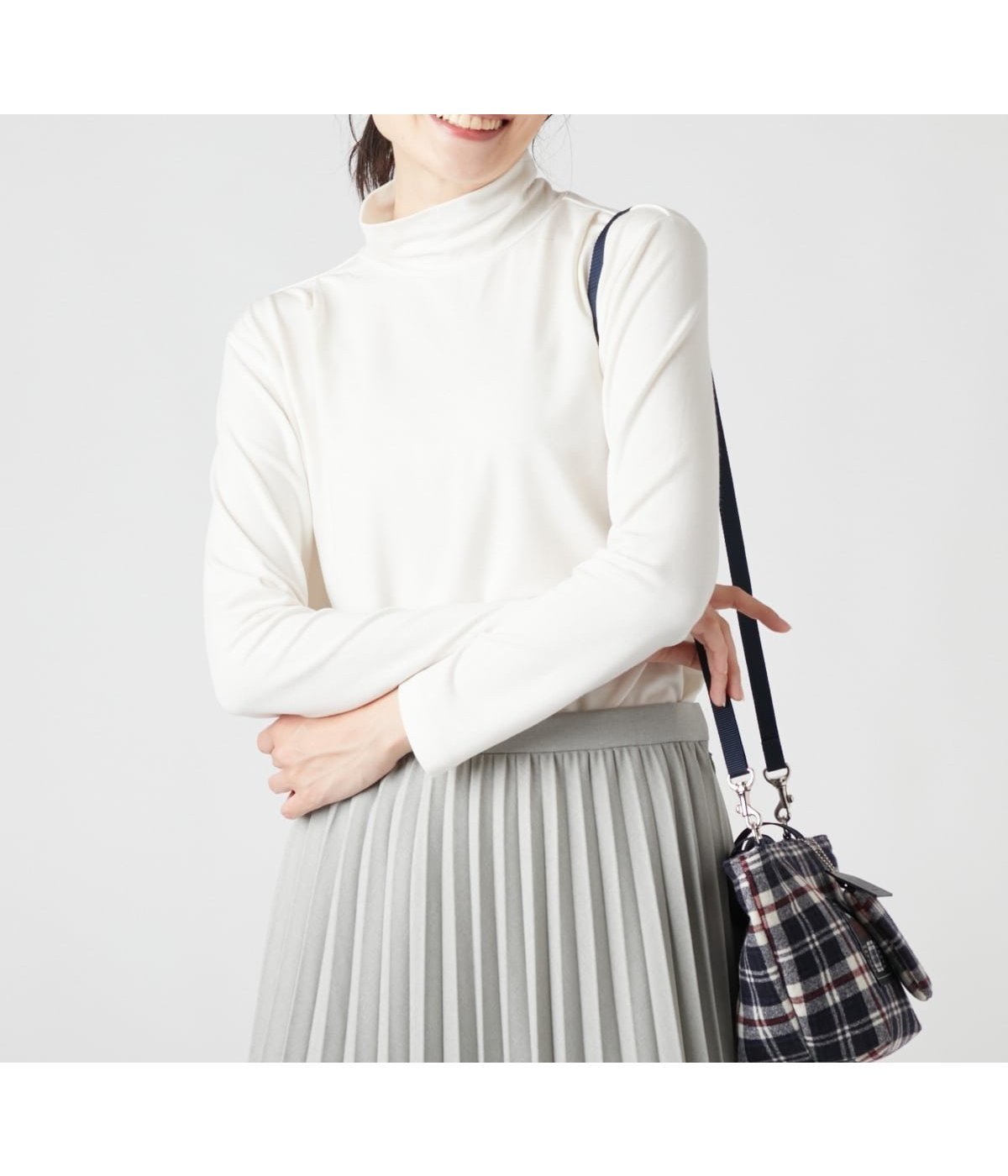 【ニューヨーカー/NEWYORKER】のセルヒートベア天竺 ハイネックプルオーバー インテリア・キッズ・メンズ・レディースファッション・服の通販 founy(ファニー) 　ファッション　Fashion　レディースファッション　Fashion for Women　トップス・カットソー　Cut & Sew Tops　カジュアルプルオーバー・ニットトップス　Pullovers & Knit Tops / Casual Pullovers　ジャケット　Jacket, Outerwear　ストレッチ　Stretch, Stretchy Fabric　ハイネック　High Neck, Mock Neck　ベーシック　Basic, Essential　冬　Winter / This Winter　A/W・秋冬　Autumn/Winter　アイボリー|ID: prp329100004752725 ipo3291000000034597907