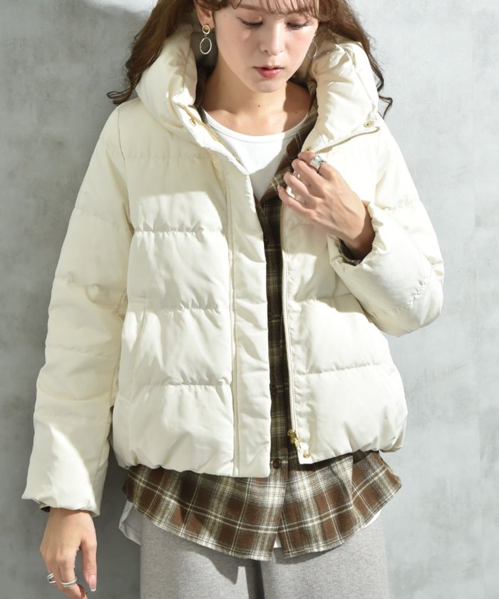 【インタープラネット/INTERPLANET】のピーチスキンショートダウン インテリア・キッズ・メンズ・レディースファッション・服の通販 founy(ファニー) https://founy.com/ ファッション Fashion レディースファッション Fashion for Women シンプル Simple, Minimal ジャケット Jacket, Outerwear ダウン Down, Puffer ピーチ Peach, Soft Touch ベーシック Basic, Essential 防寒 Cold Protection, Winter-Ready |ID: prp329100004753223 ipo3291000000034829528