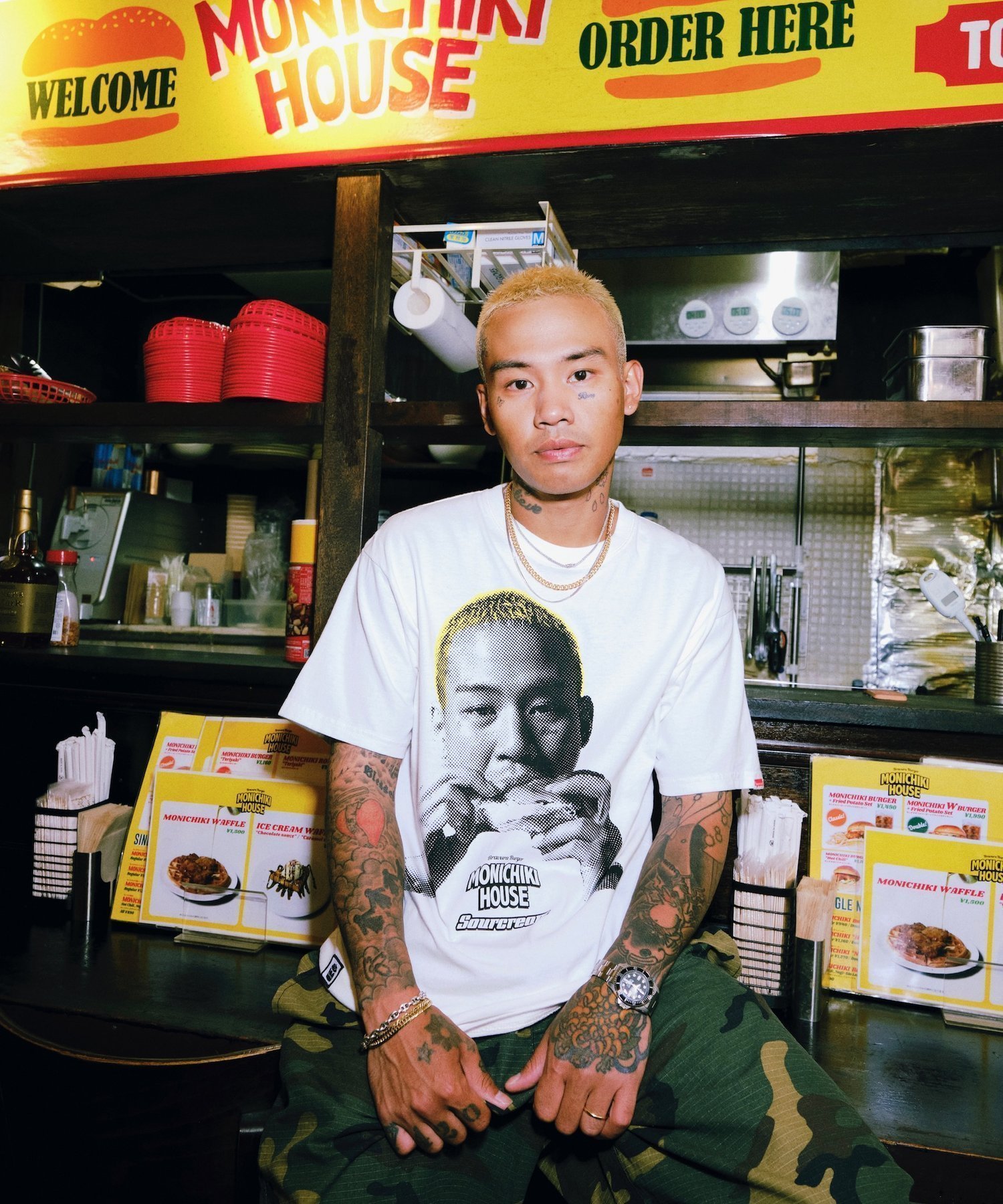 【パルグループ/PAL GROUP】の【WHO S WHO gallery】モニーバーガーTEE インテリア・キッズ・メンズ・レディースファッション・服の通販 founy(ファニー)  ファッション Fashion レディースファッション Fashion for Women おすすめ Recommended / Our Picks フロント Front, Front Design プリント Print, Printed Pattern 再入荷 Restock / Back in Stock ホワイト|ID: prp329100004753247 ipo3291000000034380078