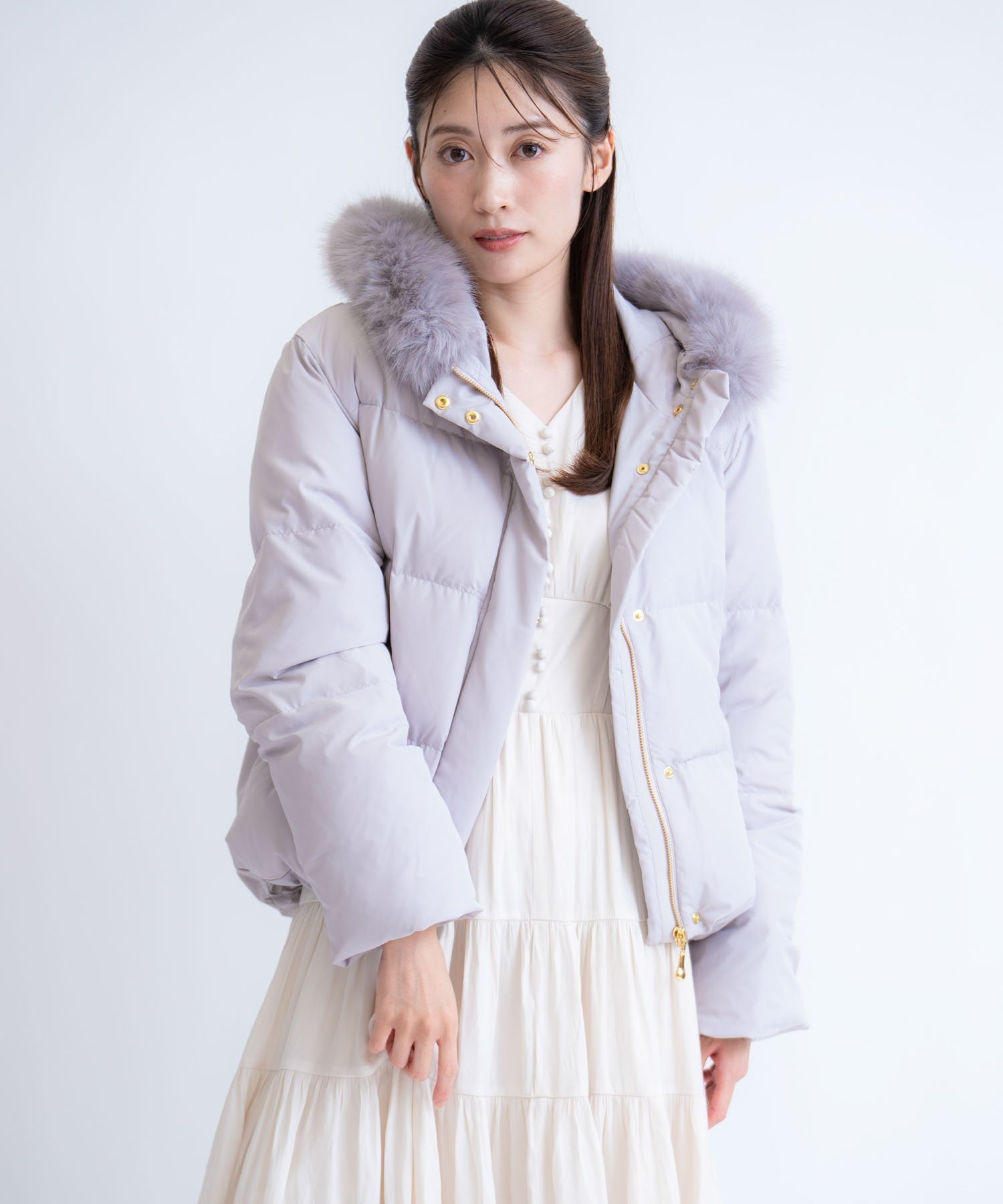 【ノエラ/Noela】のファー付きショートダウンコート 人気、トレンドファッション・服の通販 founy(ファニー) 　ファッション　Fashion　レディースファッション　Fashion for Women　アウター　Coat / Outerwear Collection　コート・ロングコート・ピーコート　Long Coats, Peacoats & More　ダウンジャケット・軽量ダウン　Warm & Lightweight Down Jackets　ドローコード　Drawcord, Drawstring Cord　ポケット　Pocket, Pocket Detail　 other-1|ID: prp329100004753317 ipo3291000000034510023