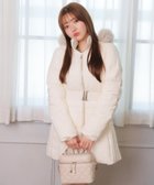 【リップサービス/LIP SERVICE】のLIP SERVICE/シェーディングライン中綿コート 人気、トレンドファッション・服の通販 founy(ファニー) ファッション Fashion レディースファッション Fashion for Women アウター Coat / Outerwear Collection コート・ロングコート・ピーコート Long Coats, Peacoats & More ダウン Down, Puffer デニム Denim, Jeans Material 定番 Standard, Basic Item フェイクファー Faux Fur, Imitation Fur フェミニン Feminine, Girly フロント Front, Front Design ボトム Bottoms, Lower Wear メタル Metal, Metal Parts リボン Ribbon, Bow ロング Long, Long-Length 冬 Winter / This Winter おすすめ Recommended / Our Picks エレガント 上品 Elegant thumbnail アイボリー|ID: prp329100004753414 ipo3291000000034381453