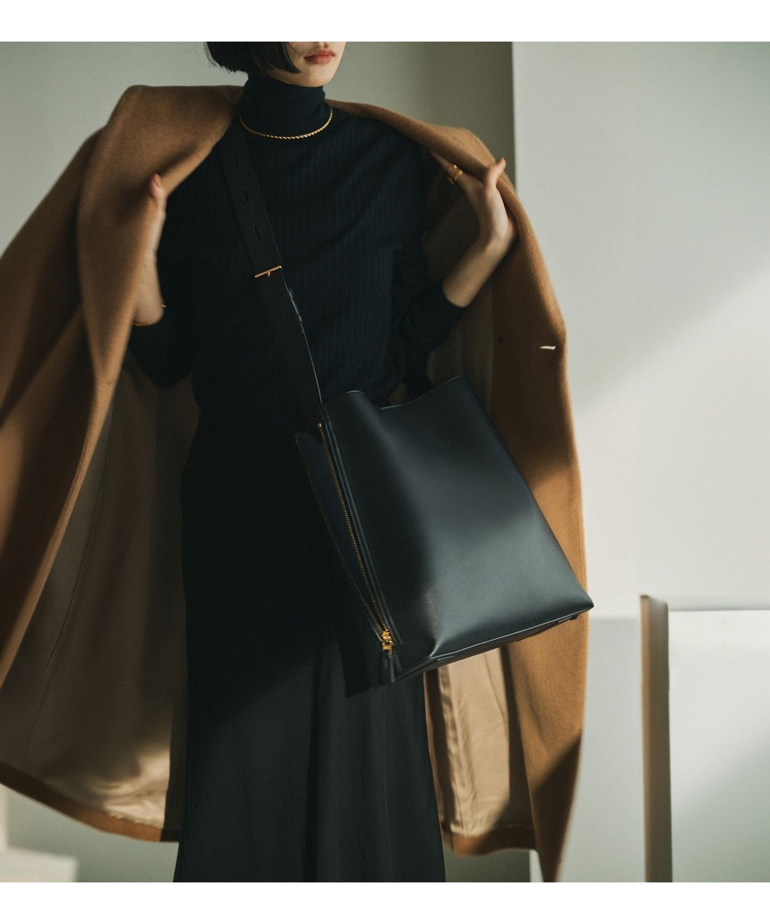 【ロペ/ROPE'】の【E POR】Y BAG Shoulder Large【通勤】【A4対応】【25AW】【ドラマ着用】 インテリア・キッズ・メンズ・レディースファッション・服の通販 founy(ファニー) 　ファッション　Fashion　レディースファッション　Fashion for Women　エレガント 上品　Elegant　オレンジ　Orange　コンパクト　Compact, Small Size　サイドジップ　Side Zip, Side Zipper　ショルダー　Shoulder, Shoulder Strap　スリム　Slim, Slim Fit　スーツ　Suit, Formalwear　パープル　Purple, Violet　ポケット　Pocket, Pocket Detail　マグネット　Magnet, Magnetic Closure　ラベンダー　Lavender　おすすめ　Recommended / Our Picks　ビジネス 仕事 通勤　Business / Work / Commuting　2025年　2025　2025-2026秋冬・A/W　Autumn/Winter 2025–26 AW25–26　ブラック(01)|ID: prp329100004753428 ipo3291000000034793248