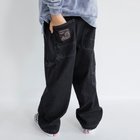 【ブランシェス/branshes / KIDS】の【あったか/ゆったり】裏起毛ペインターパンツ 人気、トレンドファッション・服の通販 founy(ファニー) ファッション Fashion キッズファッション Fashion for Kids ボトムス Bottoms キャンバス Canvas, Canvas Fabric コイン Coin, Coin Design テーパード Tapered, Tapered Pants デニム Denim, Jeans Material 人気 Popular, Best Seller パッチ Patch, Appliqué ポケット Pocket, Pocket Detail ループ Loop, Loop Knit ワーク Workwear, Utility Style thumbnail ブラック|ID: prp329100004753516 ipo3291000000034912618