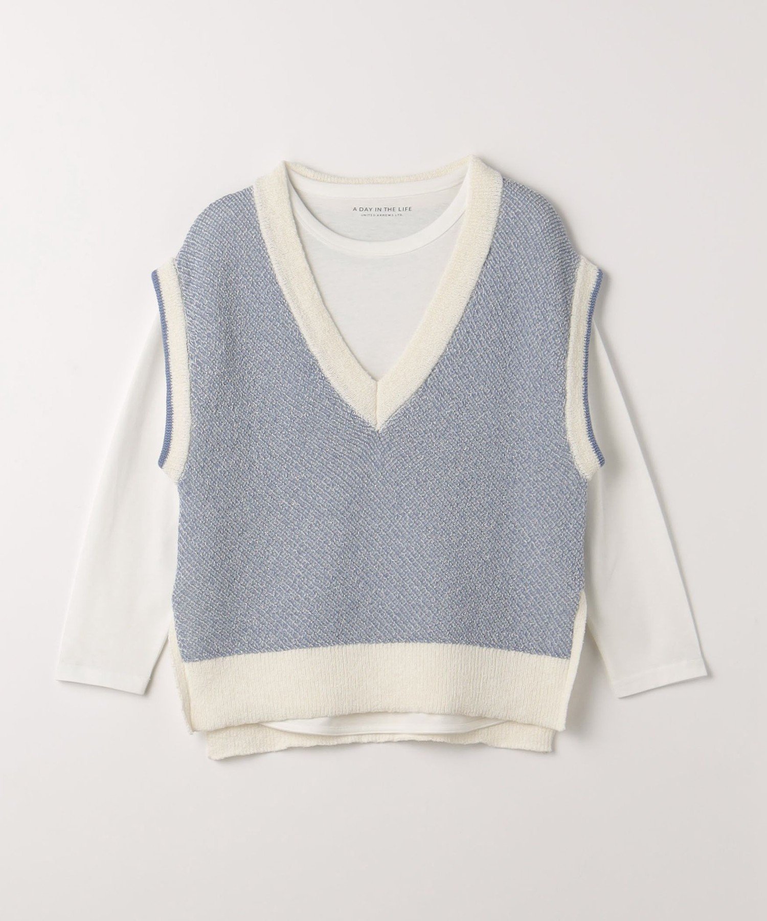 【ユナイテッドアローズ/UNITED ARROWS】のジャガード Vネックベスト+カットソー A DAY IN THE LIFE インテリア・キッズ・メンズ・レディースファッション・服の通販 founy(ファニー)  ファッション Fashion レディースファッション Fashion for Women アウター Coat / Outerwear Collection トップス・カットソー Cut & Sew Tops ベスト&ジレ / 重ね着スタイル Vests & Gilets カットソー・ベーシックTシャツ Cut-and-Sewn Tops / Stretch Tees & Basics Vネックトップス V-Neck Tops / V-Cut Neckline Shirts インナー Innerwear カットソー Cut and Sewn Top シンプル Simple, Minimal スリット Slit, Slit Detail ベスト Vest, Waistcoat ラウンド Round, Round Neck アウトレット Outlet / Clearance おすすめ Recommended / Our Picks LT.BLUE|ID: prp329100004753596 ipo3291000000034383841