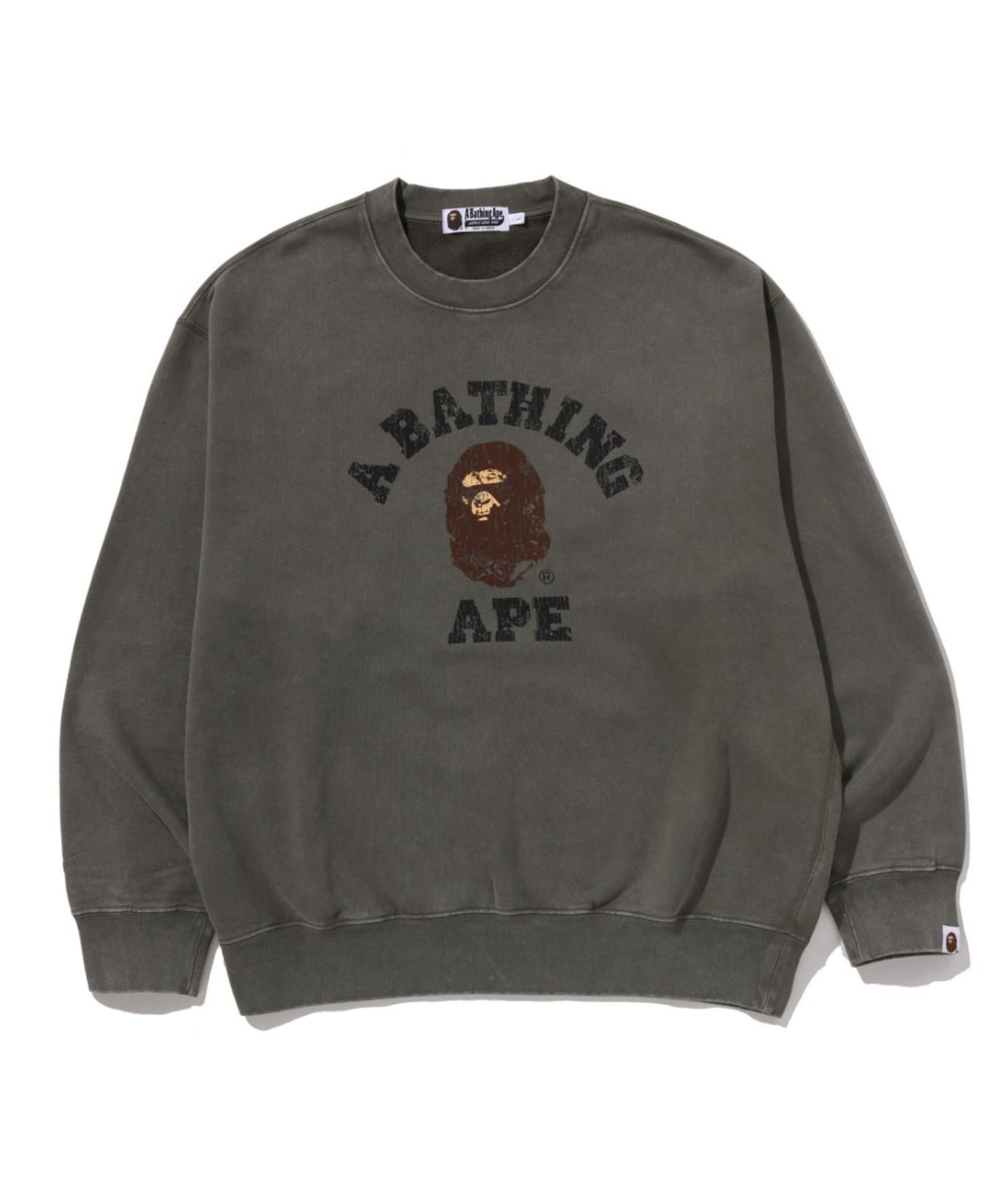 【ア ベイシング エイプ/A BATHING APE】のGARMENT DYE COLLEGE RELAXED FIT CREWNECK SWEATSHIRT インテリア・キッズ・メンズ・レディースファッション・服の通販 founy(ファニー) 　ファッション　Fashion　レディースファッション　Fashion for Women　トップス・カットソー　Cut & Sew Tops　シャツ・ブラウス・オフィスカジュアル　Elegant Blouses & Button-Ups　レディースパーカー・カジュアルフーディー　Casual Hoodies & Sweatshirts　ロングTシャツ・Tシャツ　Longline T-Shirts & Tees　スウェット・クルーネックトップス　Sweatshirts & Crewnecks / Relaxed Fit Sweat Tops　フロント　Front, Front Design　プリント　Print, Printed Pattern　ヴィンテージ　Vintage Style　OLIVE DRAB|ID: prp329100004753654 ipo3291000000034937365